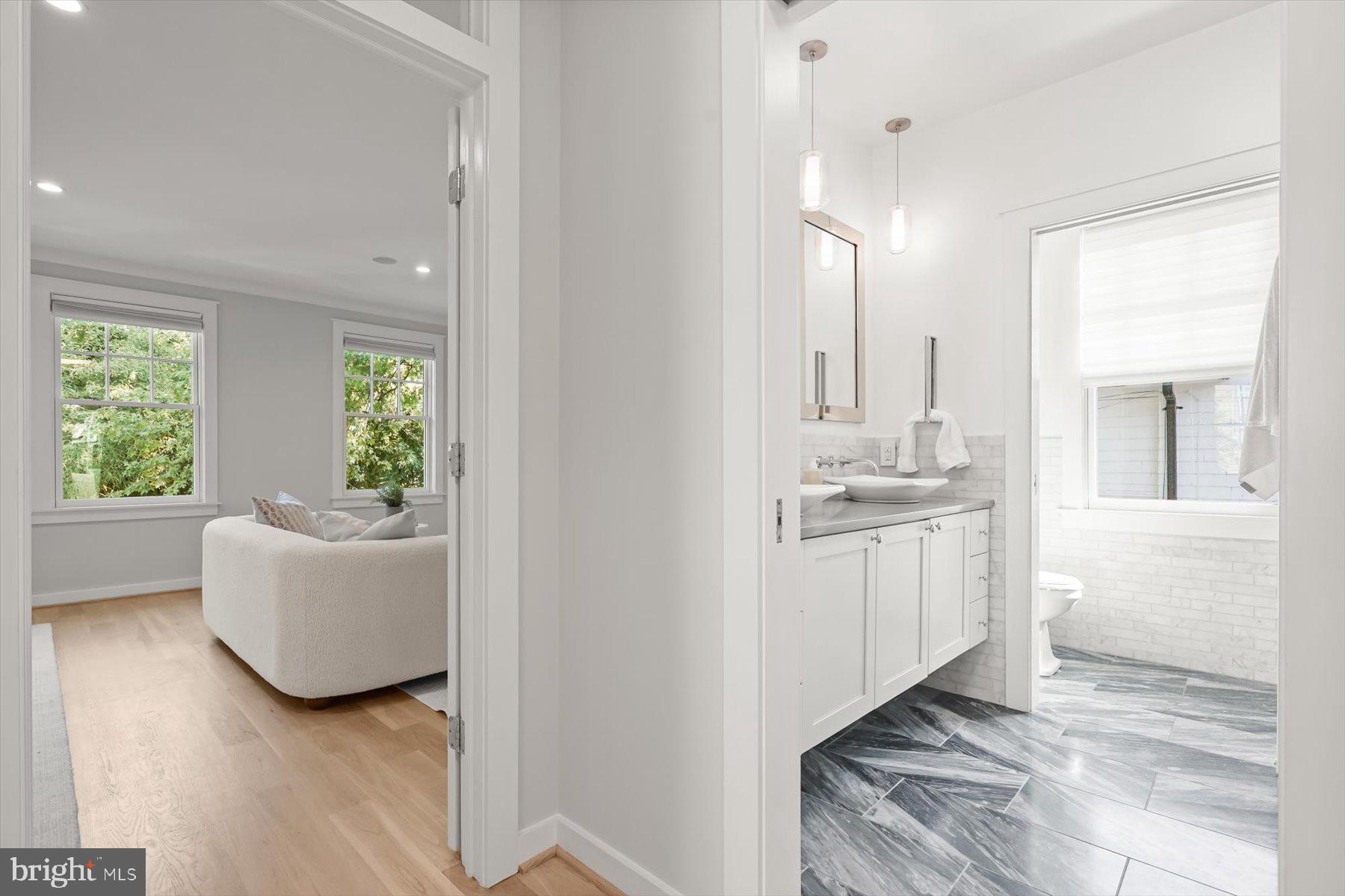 CLEVELAND PARK - Residential