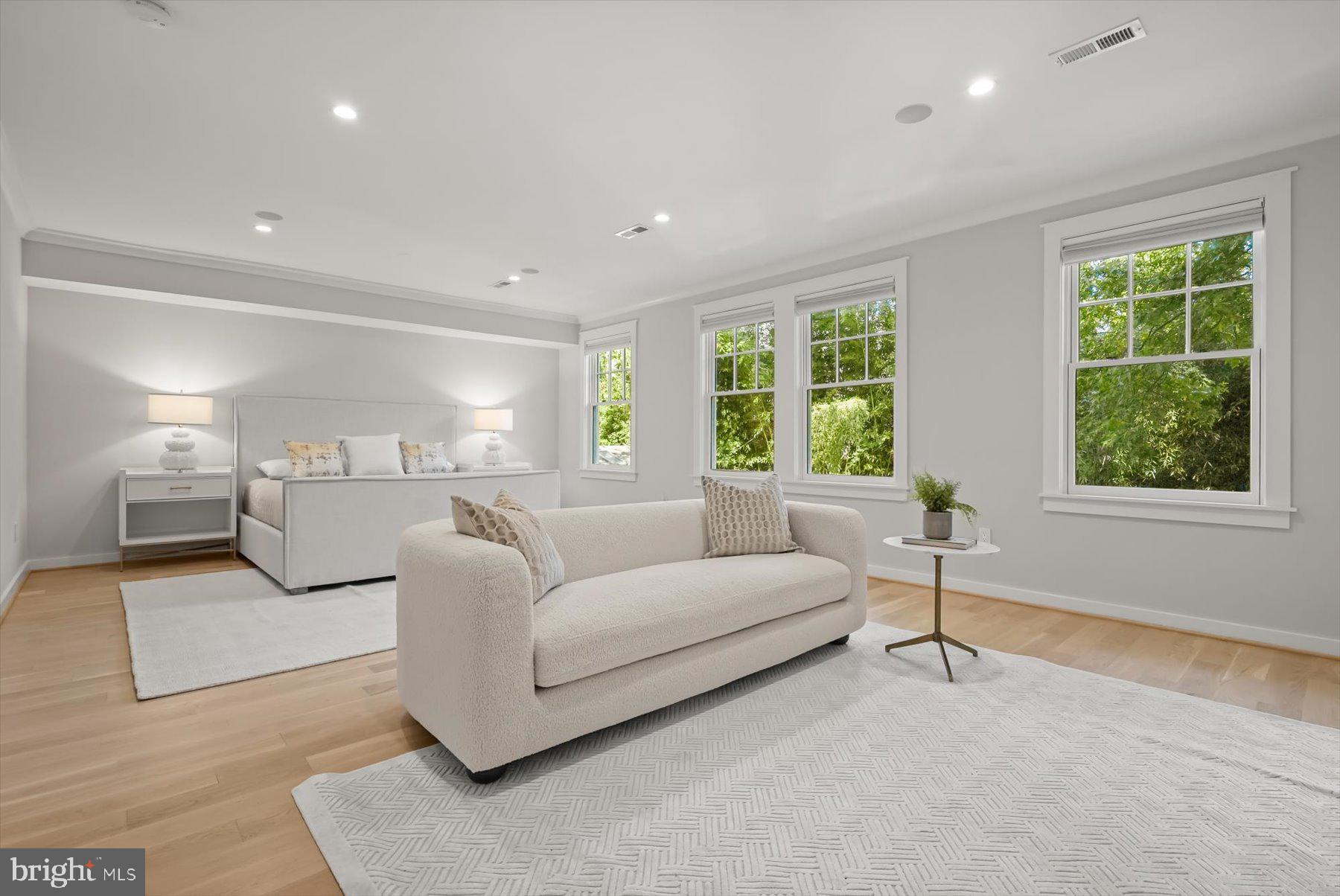 CLEVELAND PARK - Residential