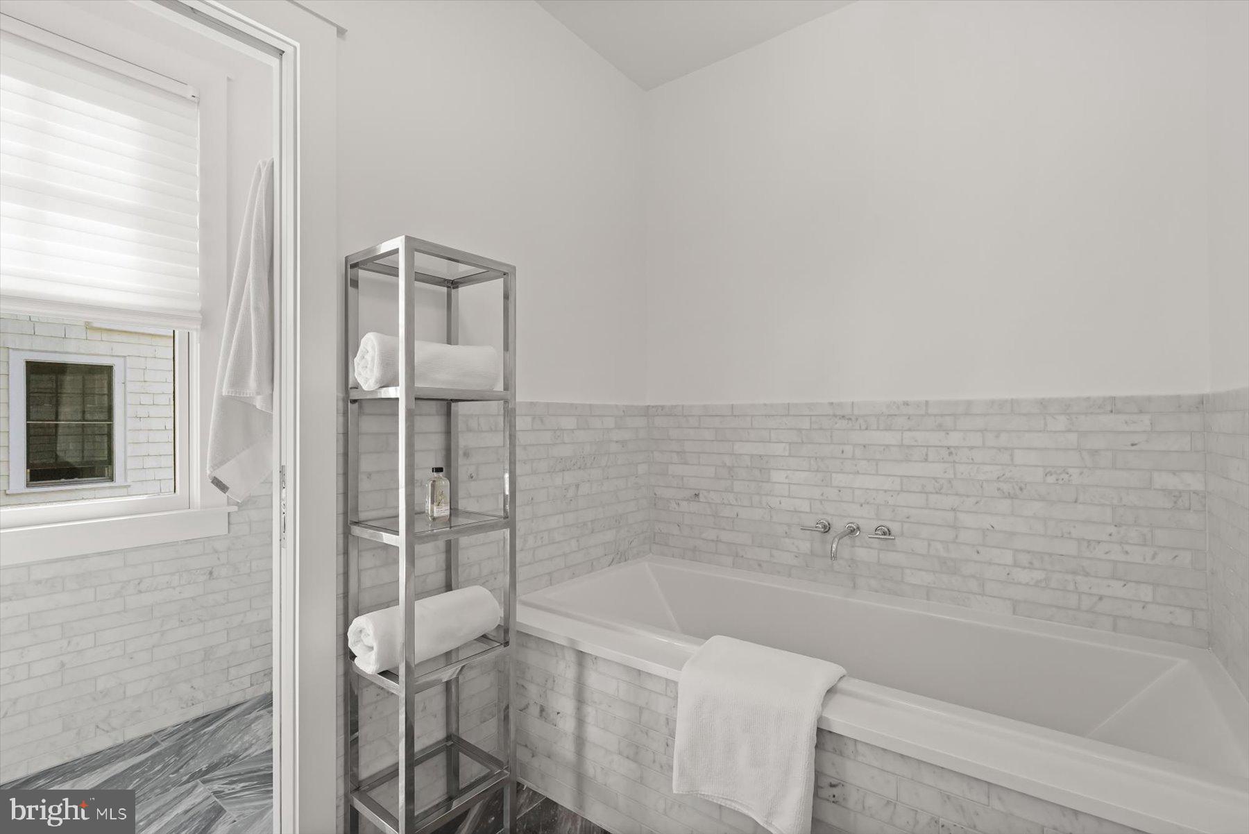 CLEVELAND PARK - Residential