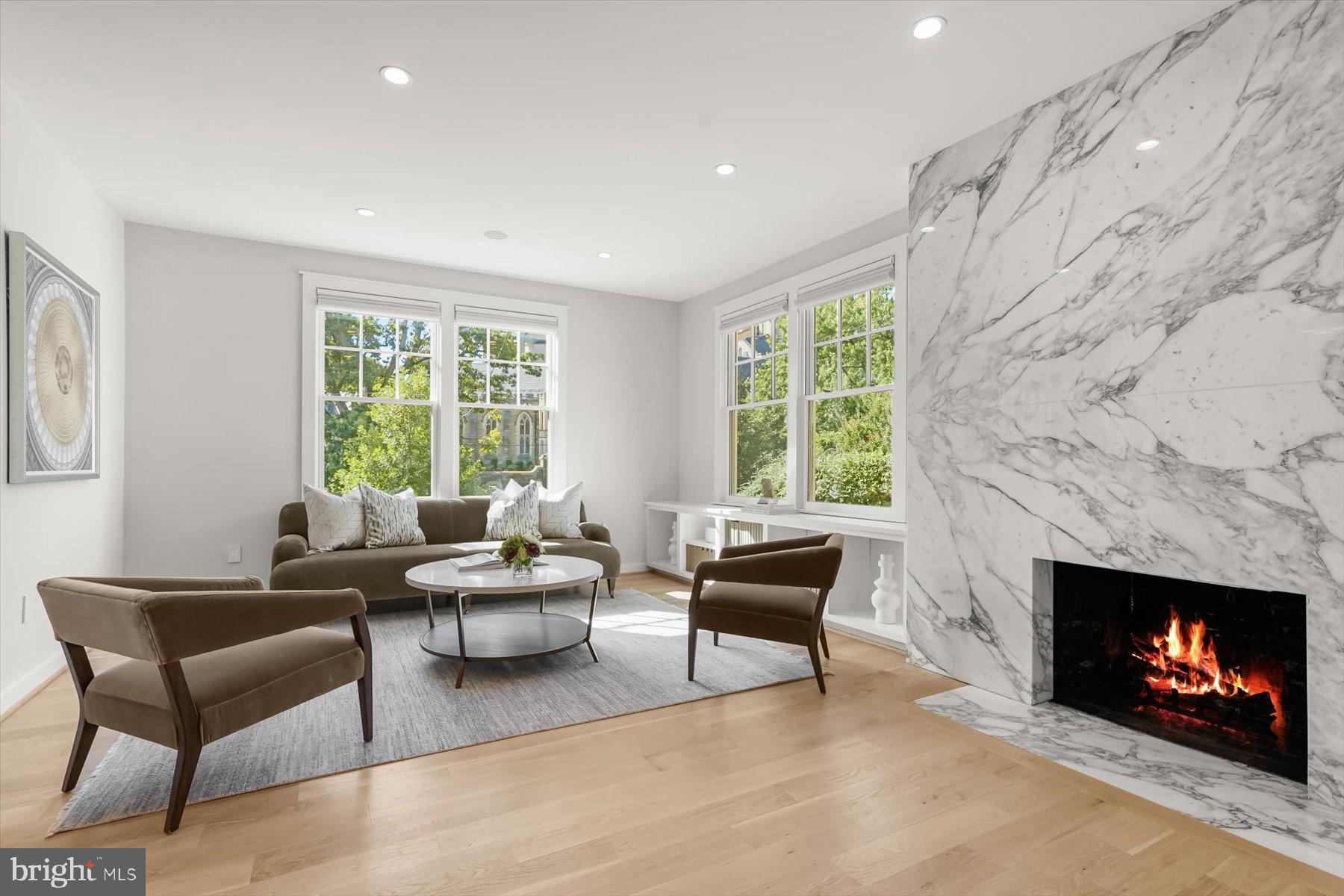 CLEVELAND PARK - Residential