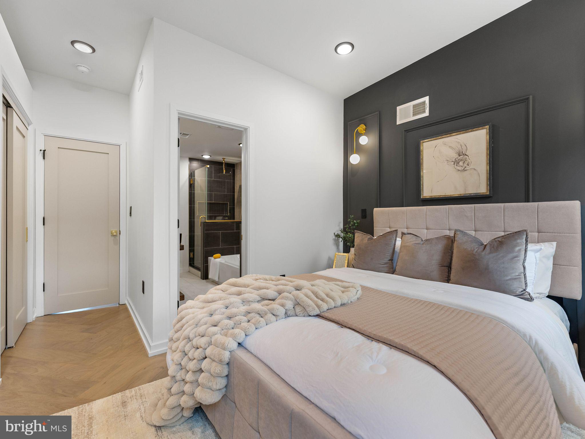 WEST PASSYUNK - Residential