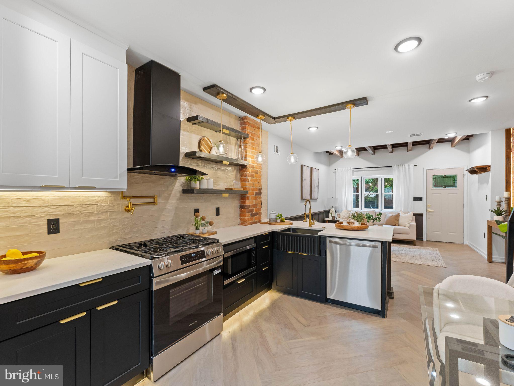 WEST PASSYUNK - Residential