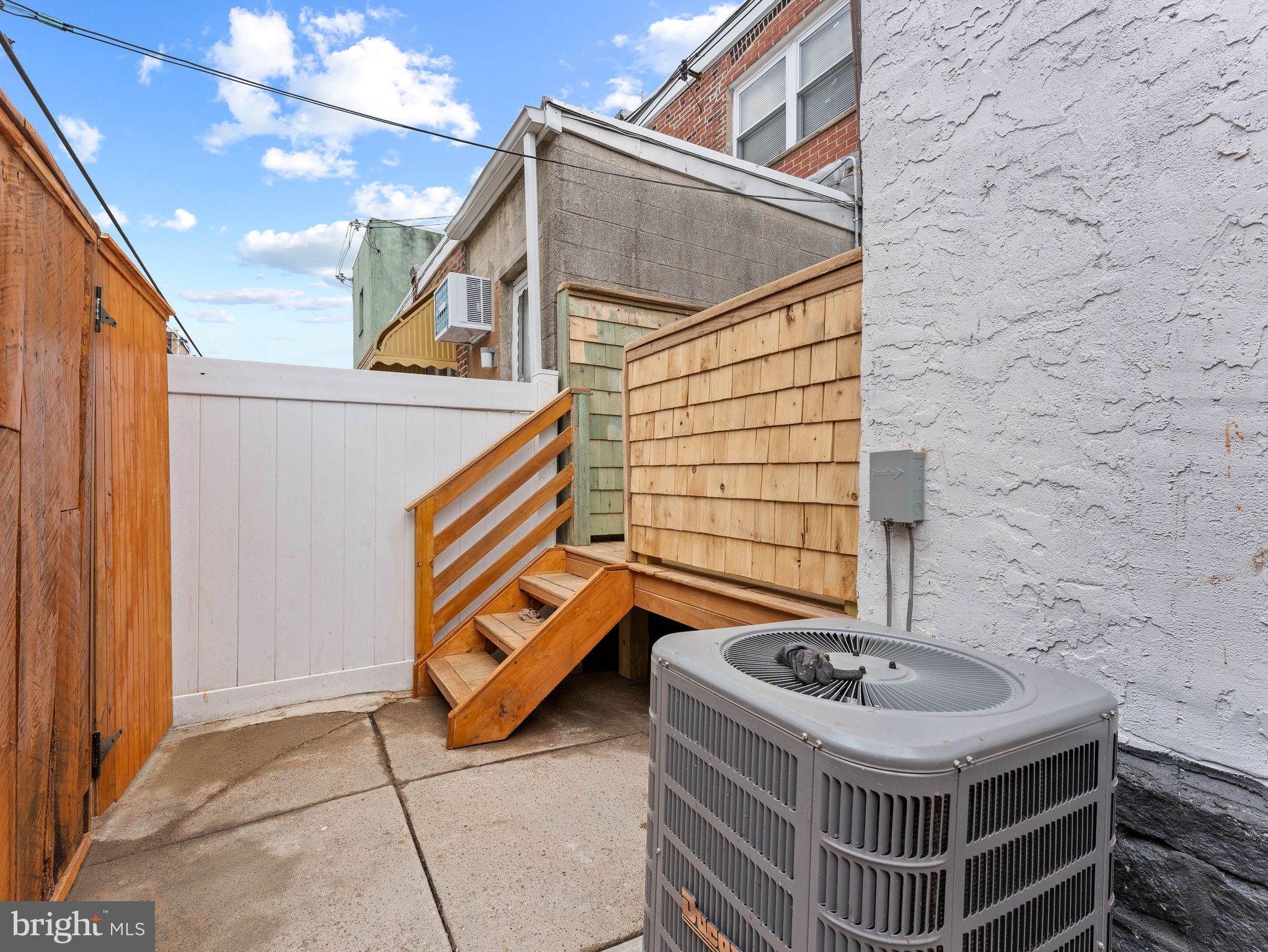 WEST PASSYUNK - Residential