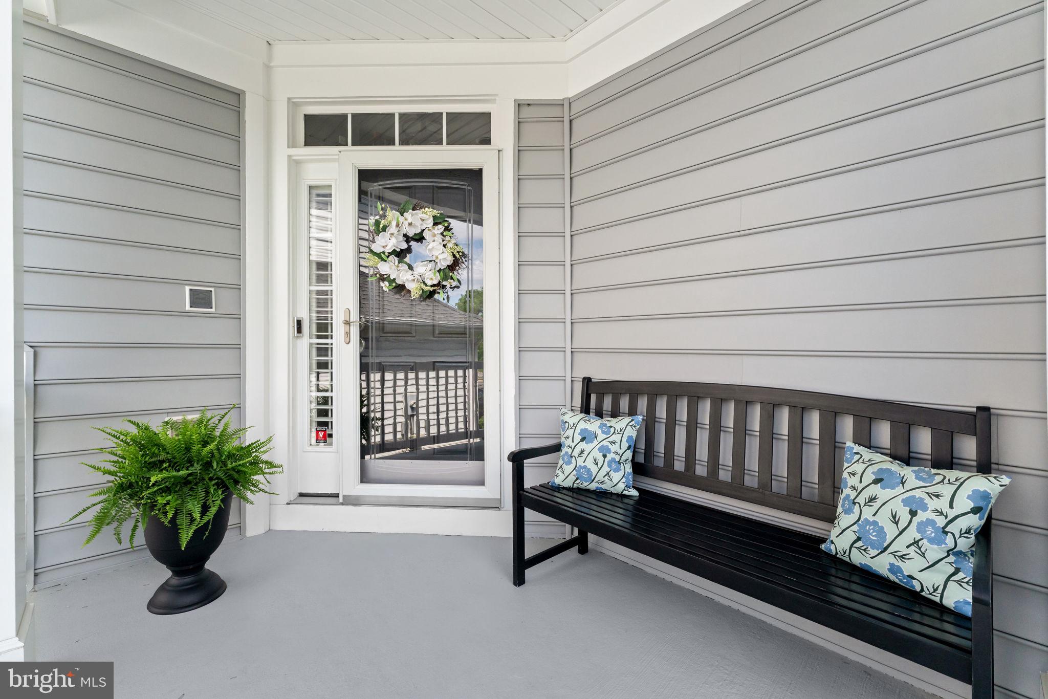 9805 AMSTERDAM STREET