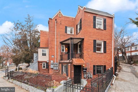 550 MALCOLM X AVENUE SE WASHINGTON DC 20032