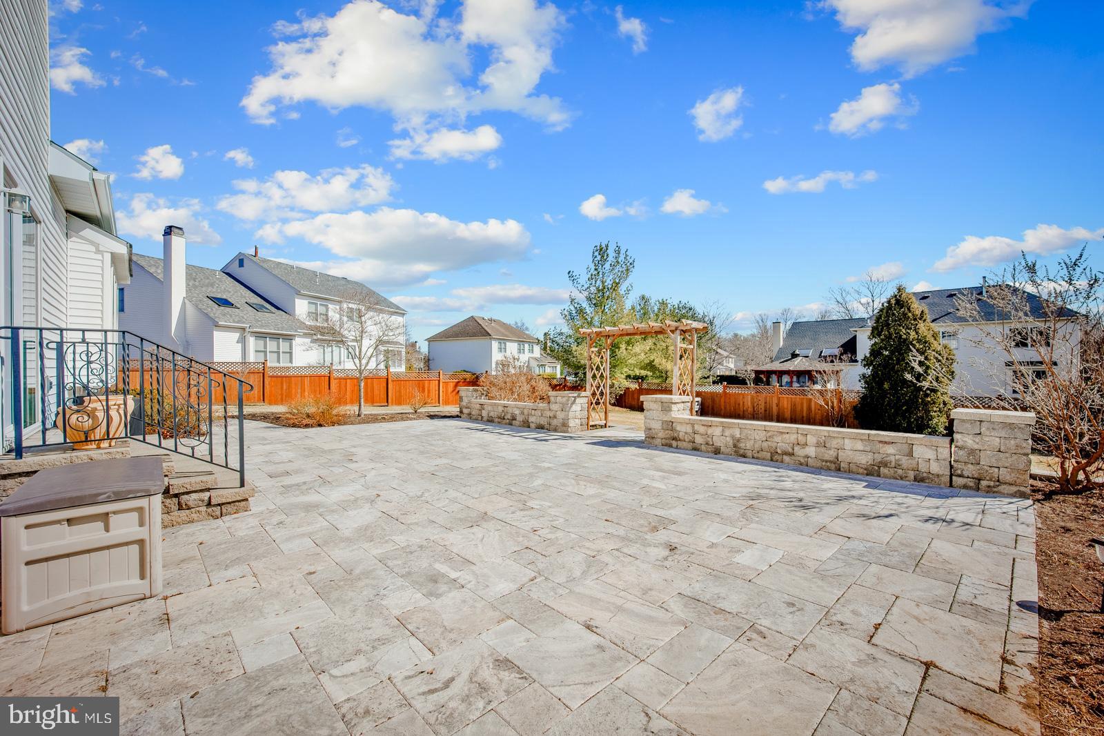 AFTON CHASE - Residential