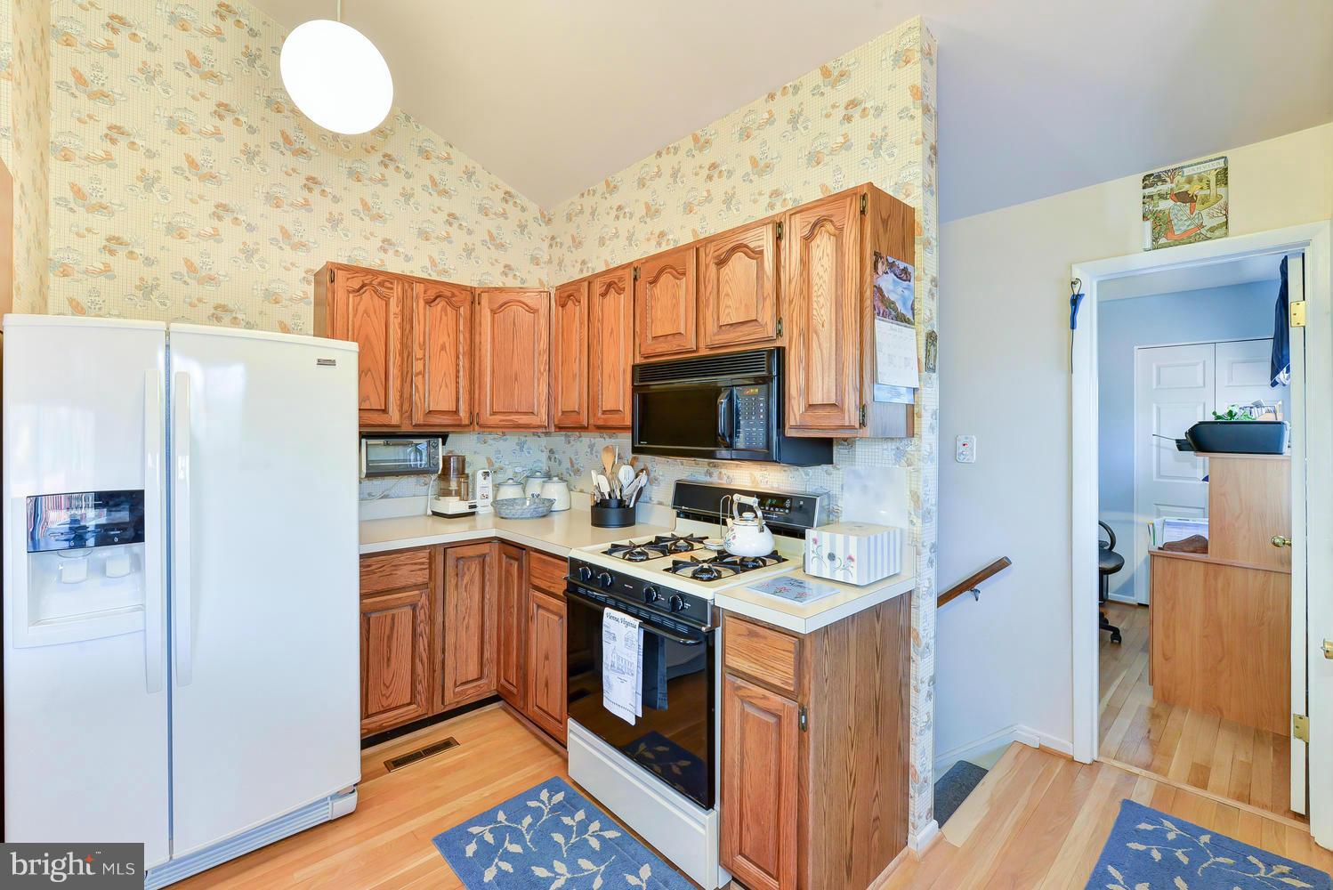 DUNN LORING WOODS - Residential