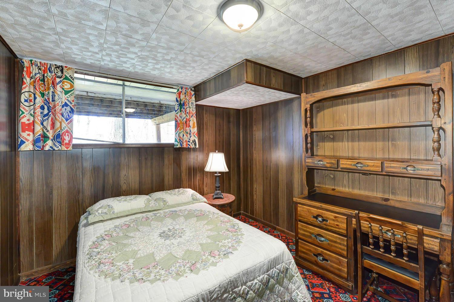 DUNN LORING WOODS - Residential