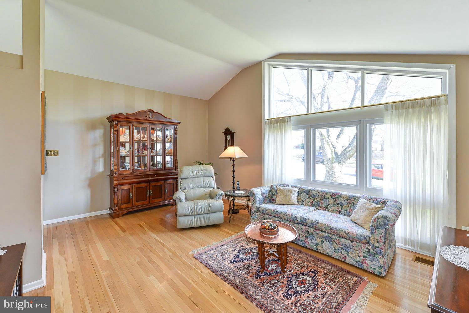 DUNN LORING WOODS - Residential