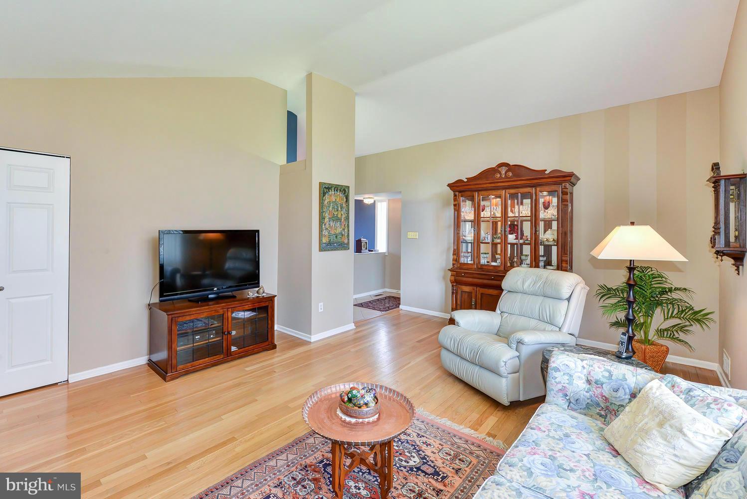 DUNN LORING WOODS - Residential