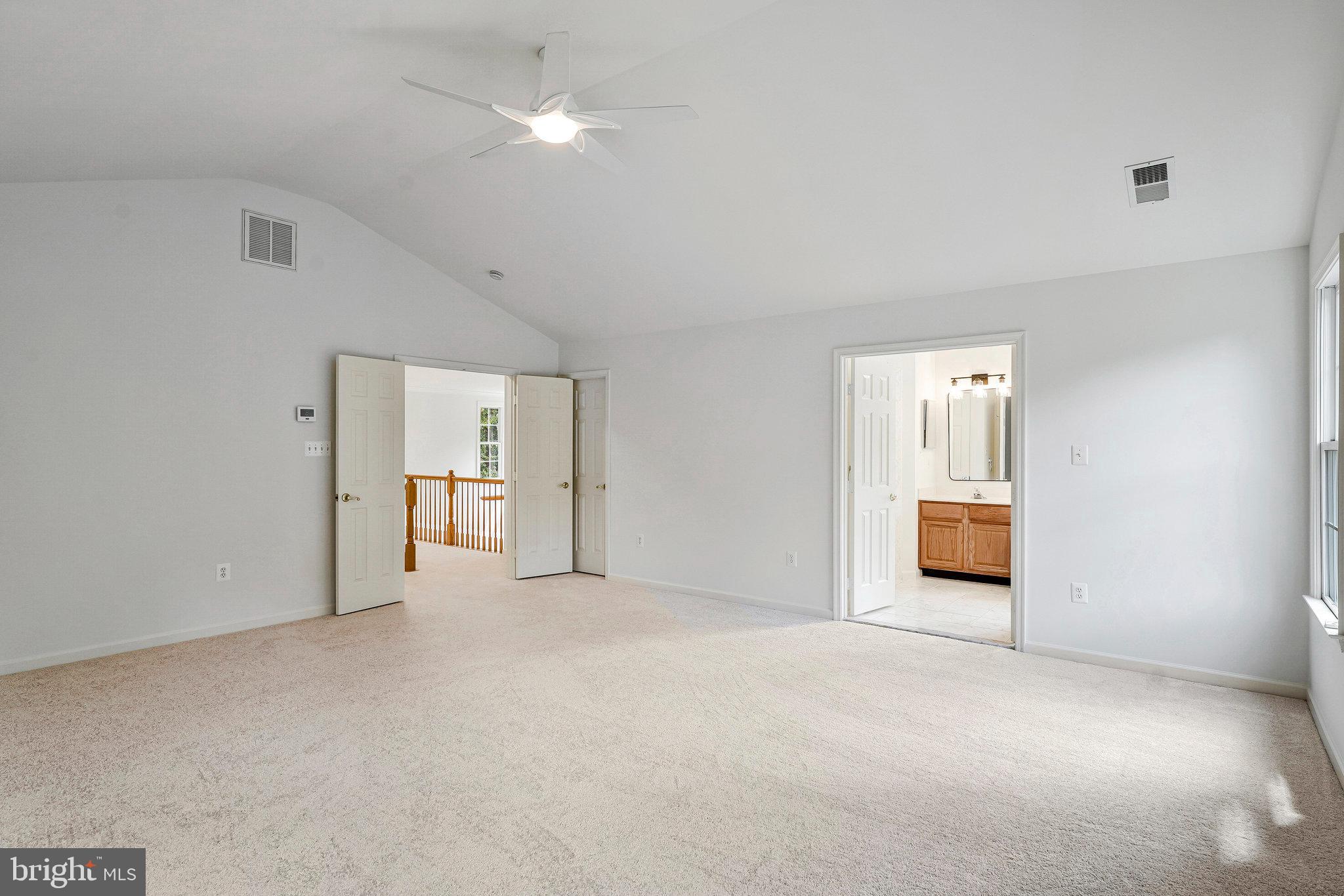 PALISADES POINTE - Residential