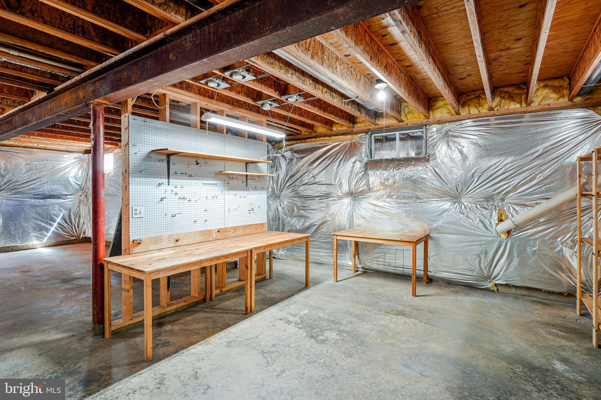 PALISADES POINTE - Residential