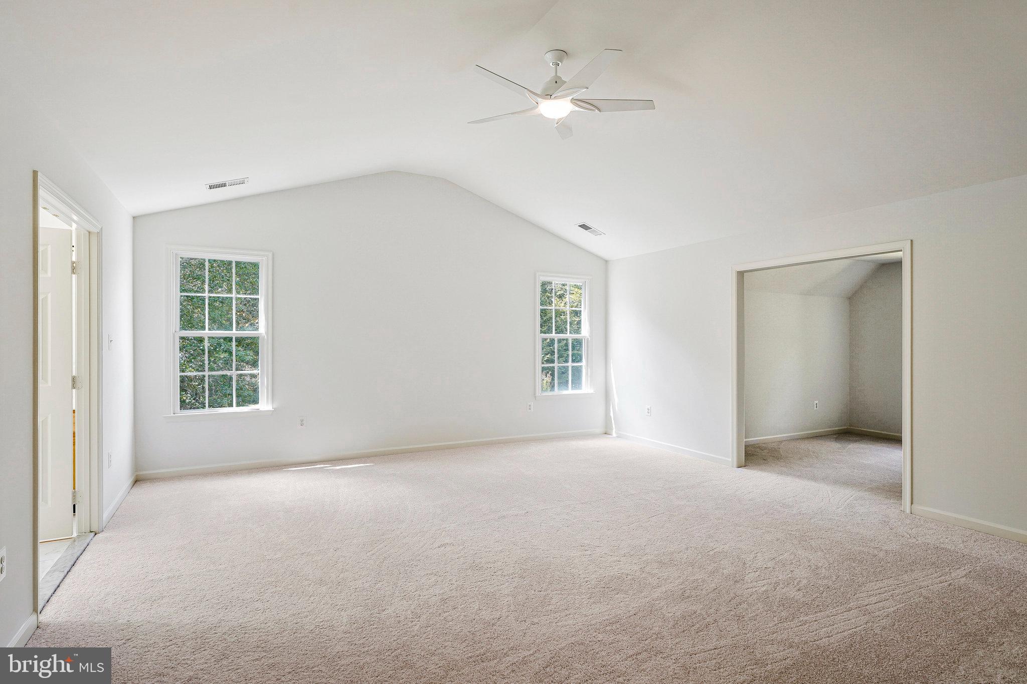 PALISADES POINTE - Residential