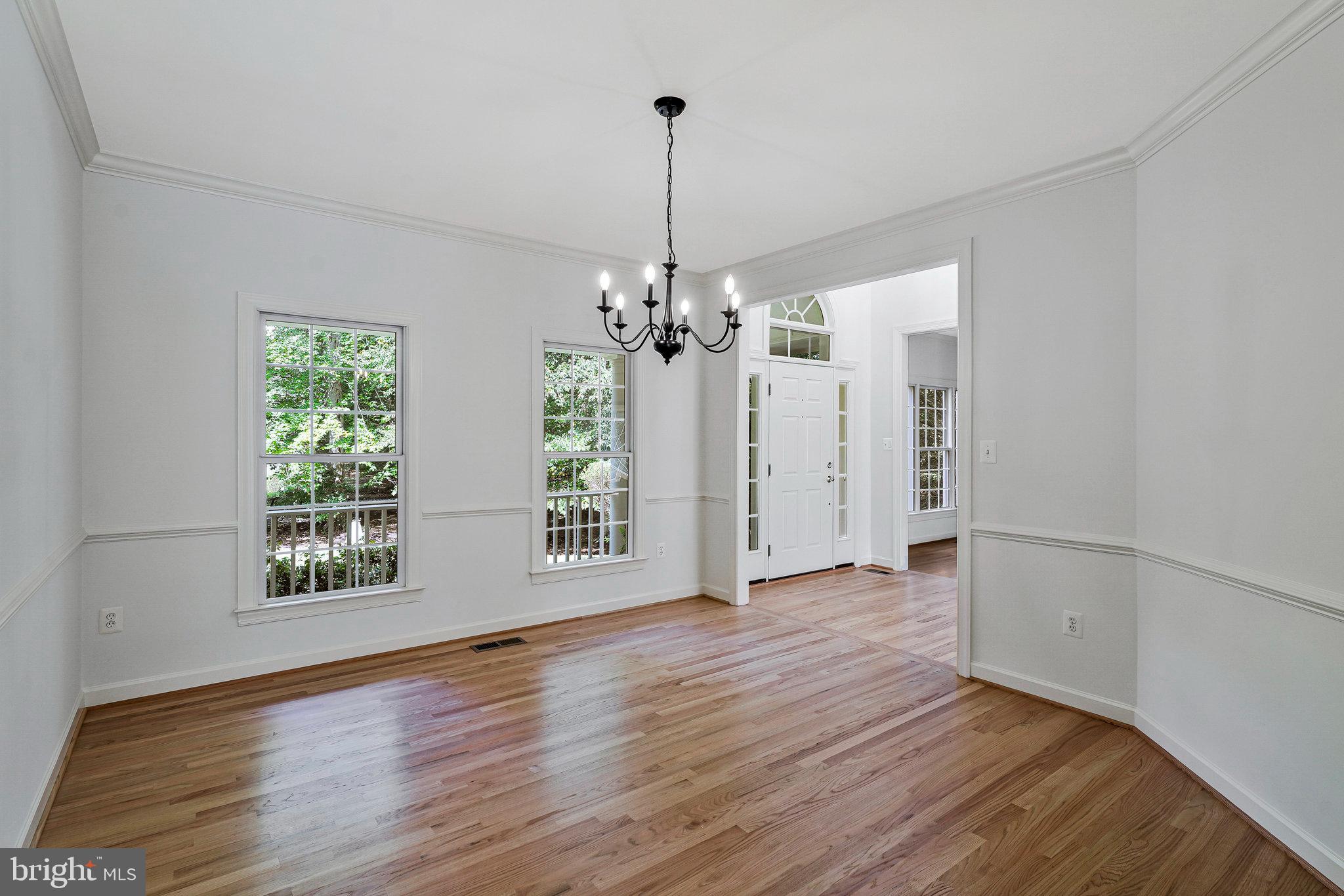 PALISADES POINTE - Residential