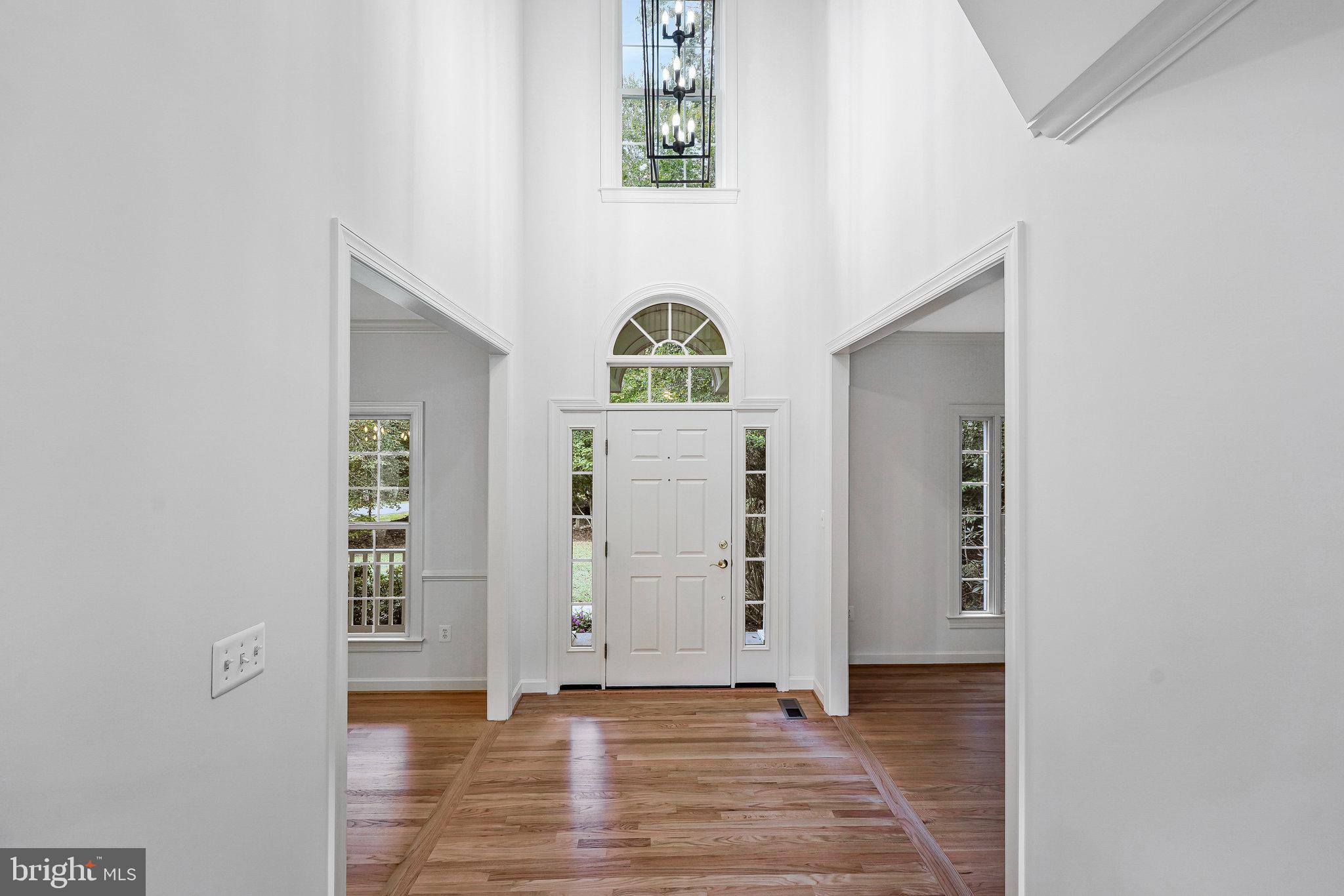 PALISADES POINTE - Residential