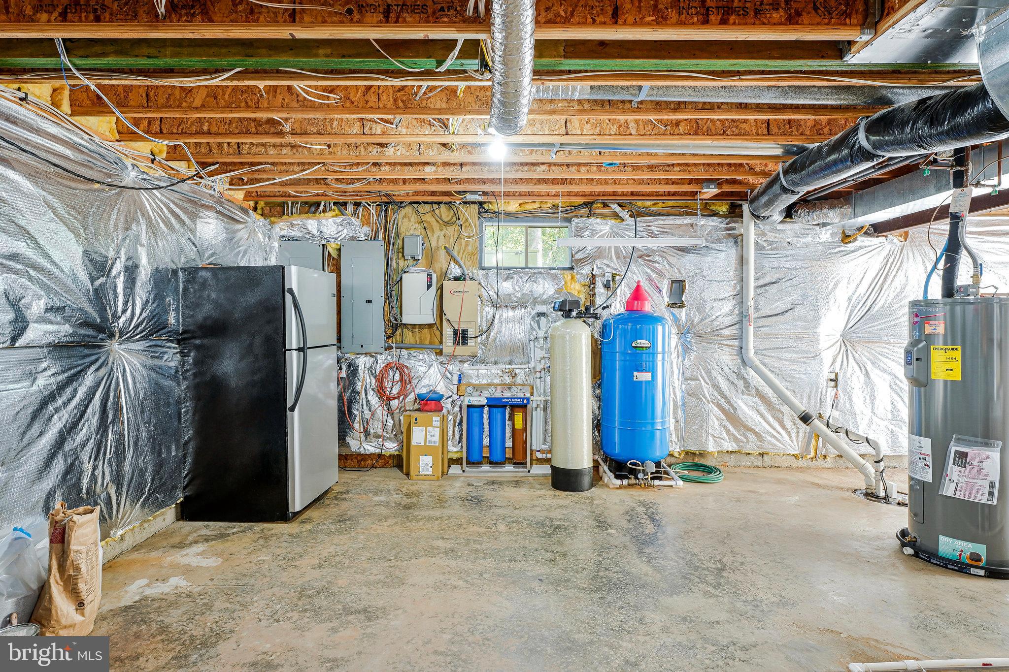 PALISADES POINTE - Residential