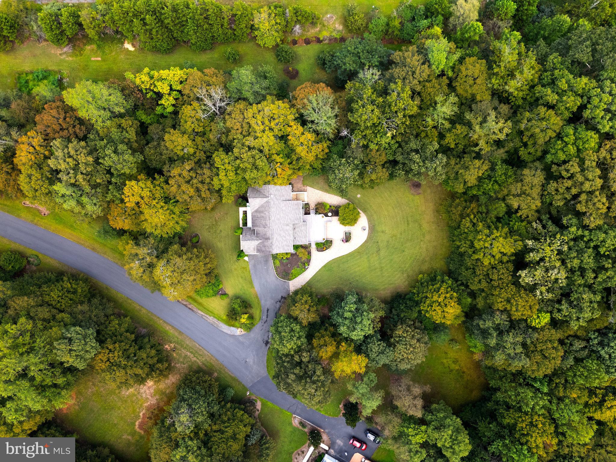 PALISADES POINTE - Residential