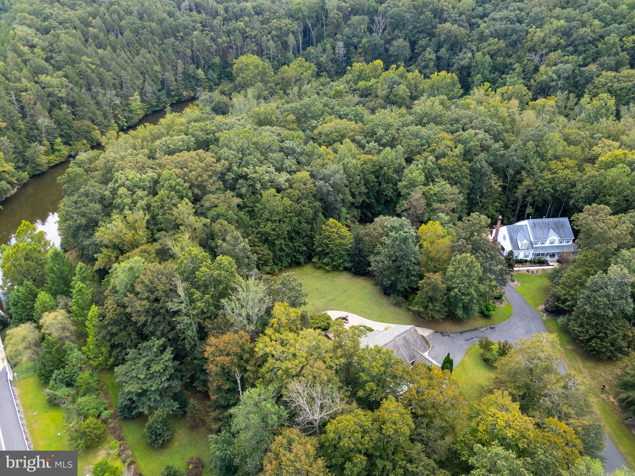 PALISADES POINTE - Residential