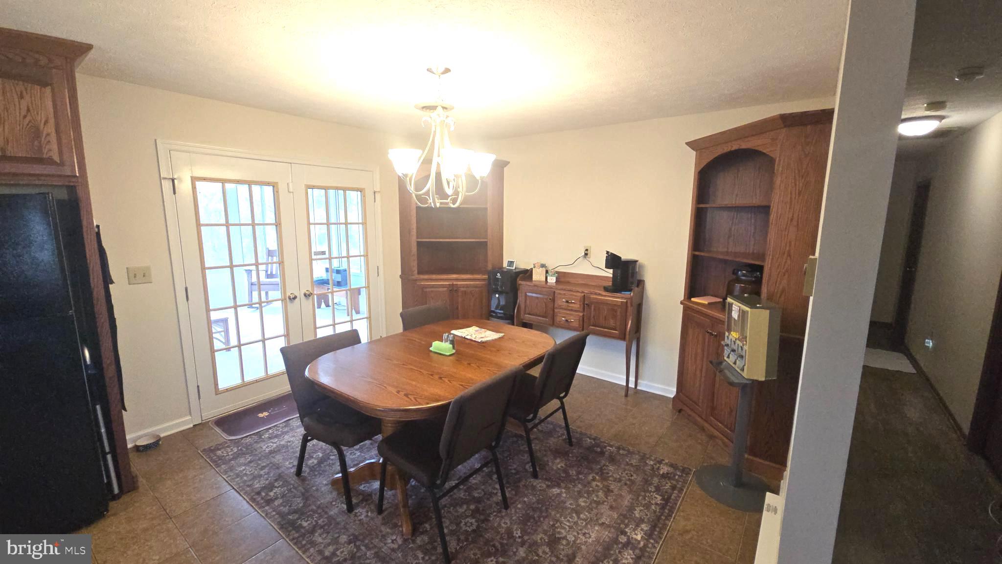 MARLOWE COUNTRY ESTATES - Residential