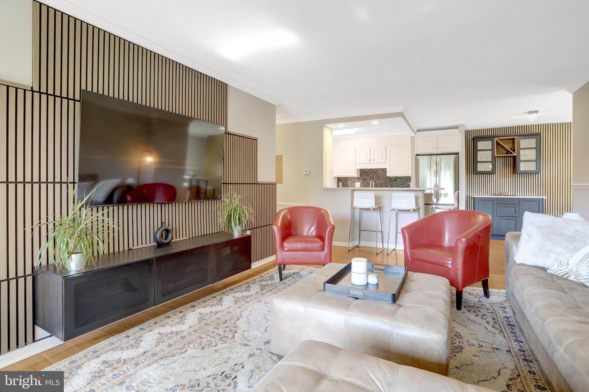 200 N PICKETT STREET N 206