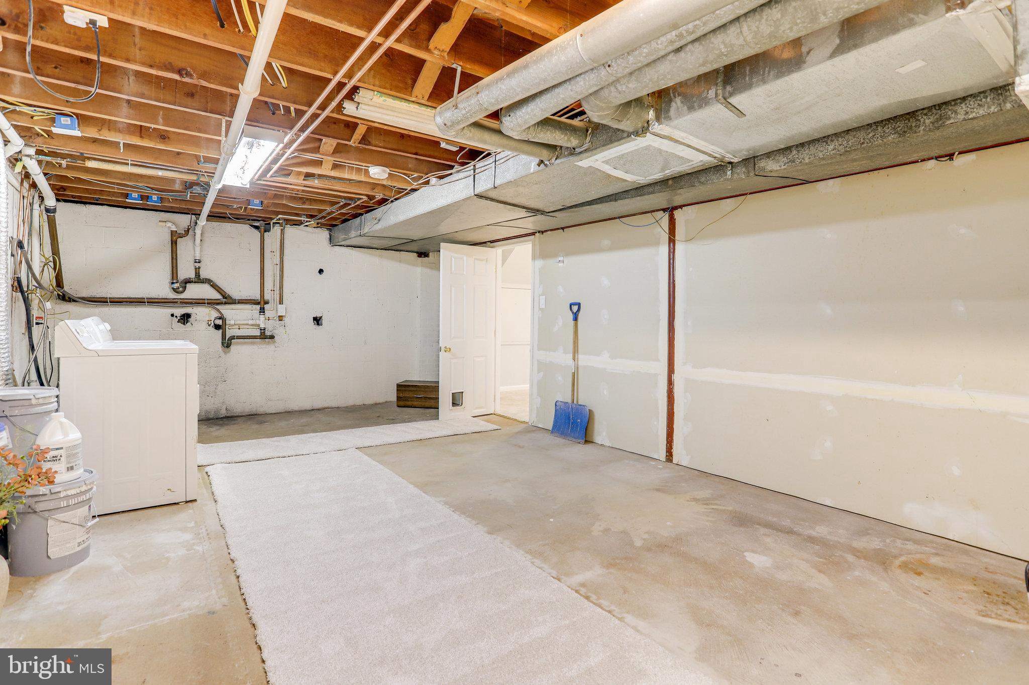 YACHT HAVEN ESTATES - Residential