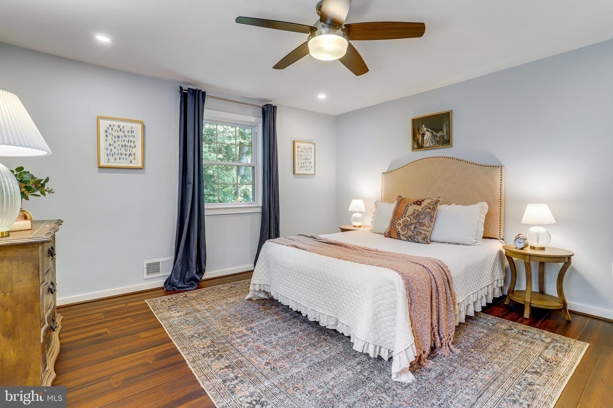 YACHT HAVEN ESTATES - Residential