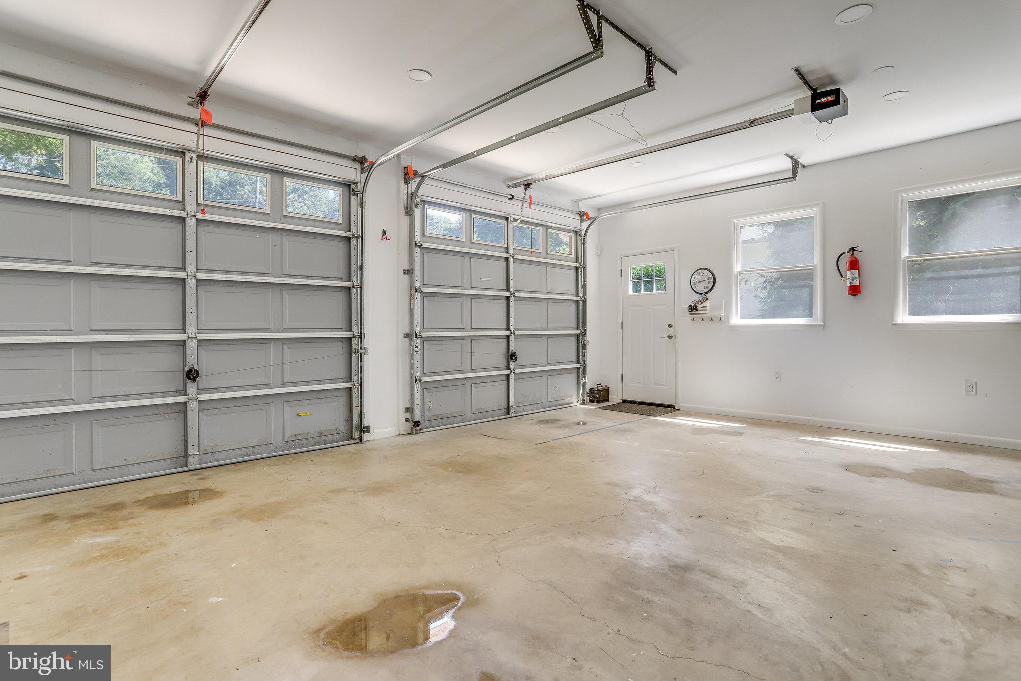 YACHT HAVEN ESTATES - Residential