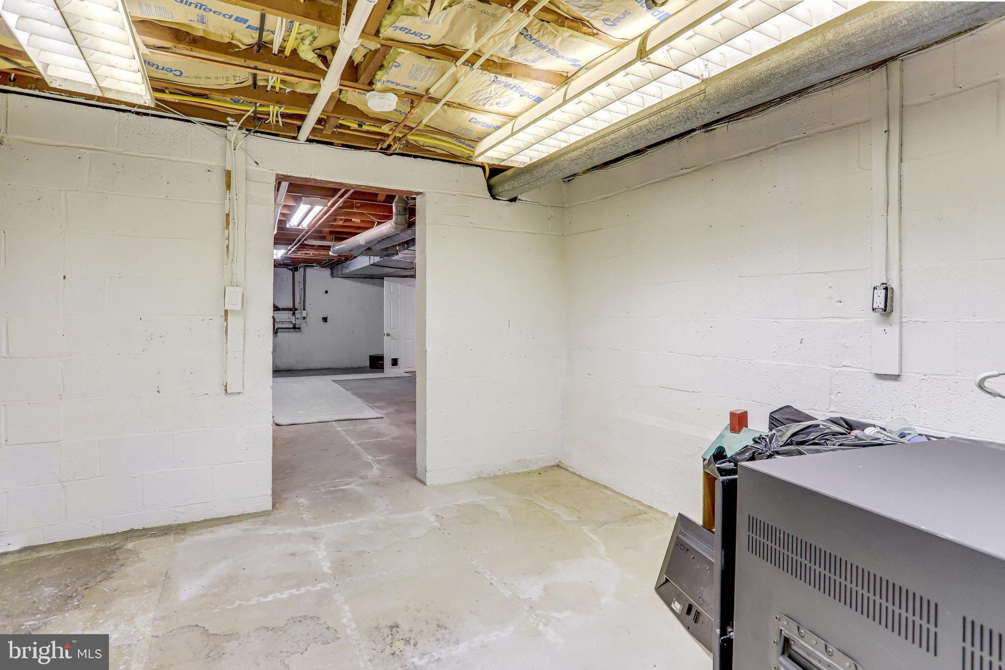 YACHT HAVEN ESTATES - Residential