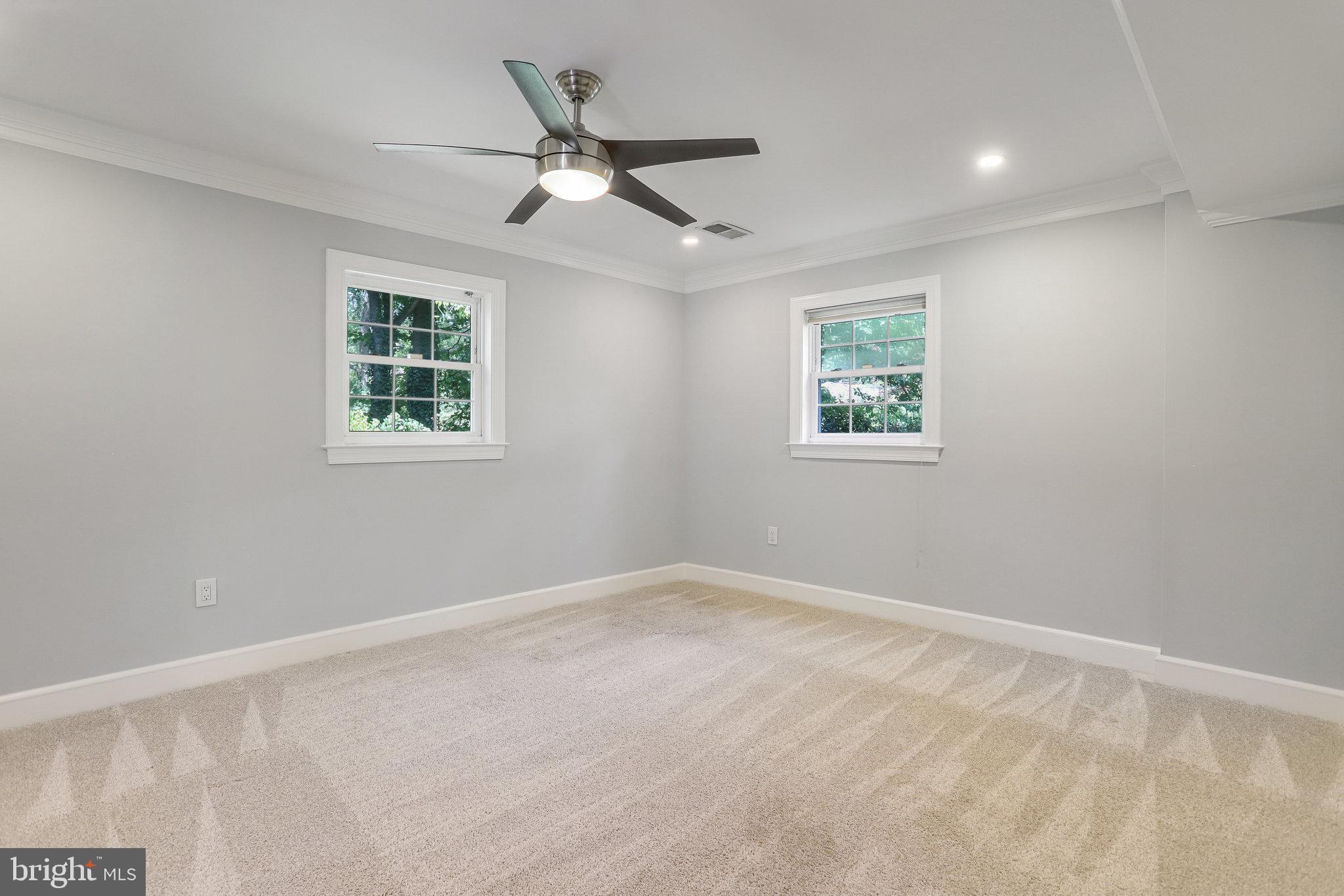 YACHT HAVEN ESTATES - Residential