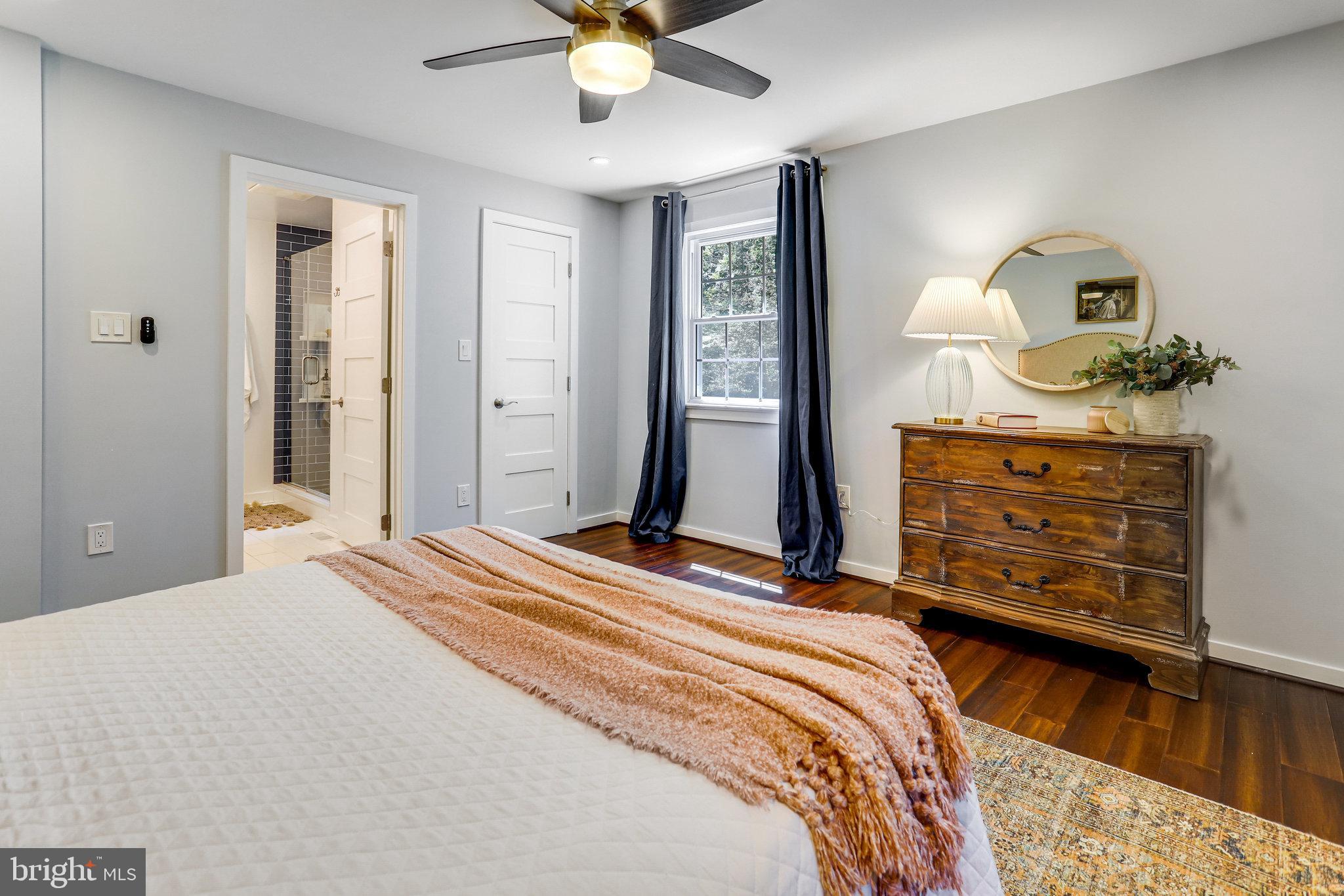 YACHT HAVEN ESTATES - Residential