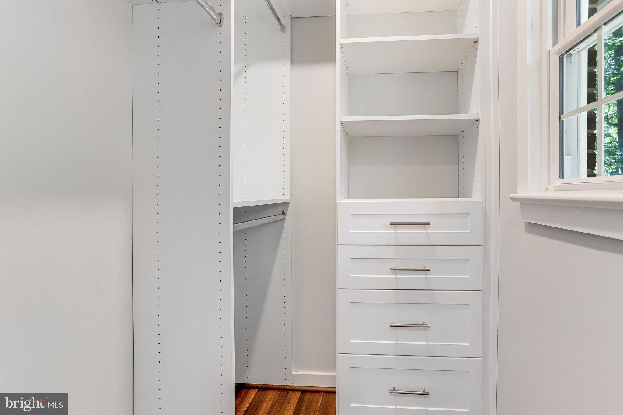 YACHT HAVEN ESTATES - Residential