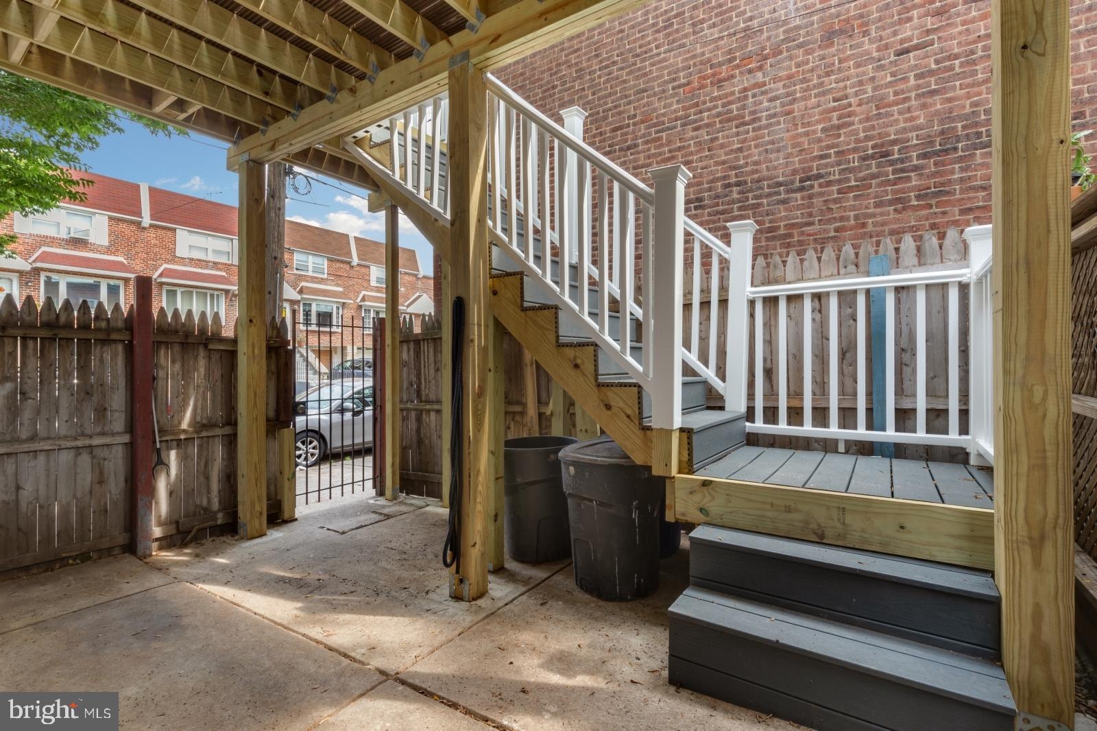 FISHTOWN - Residential Lease