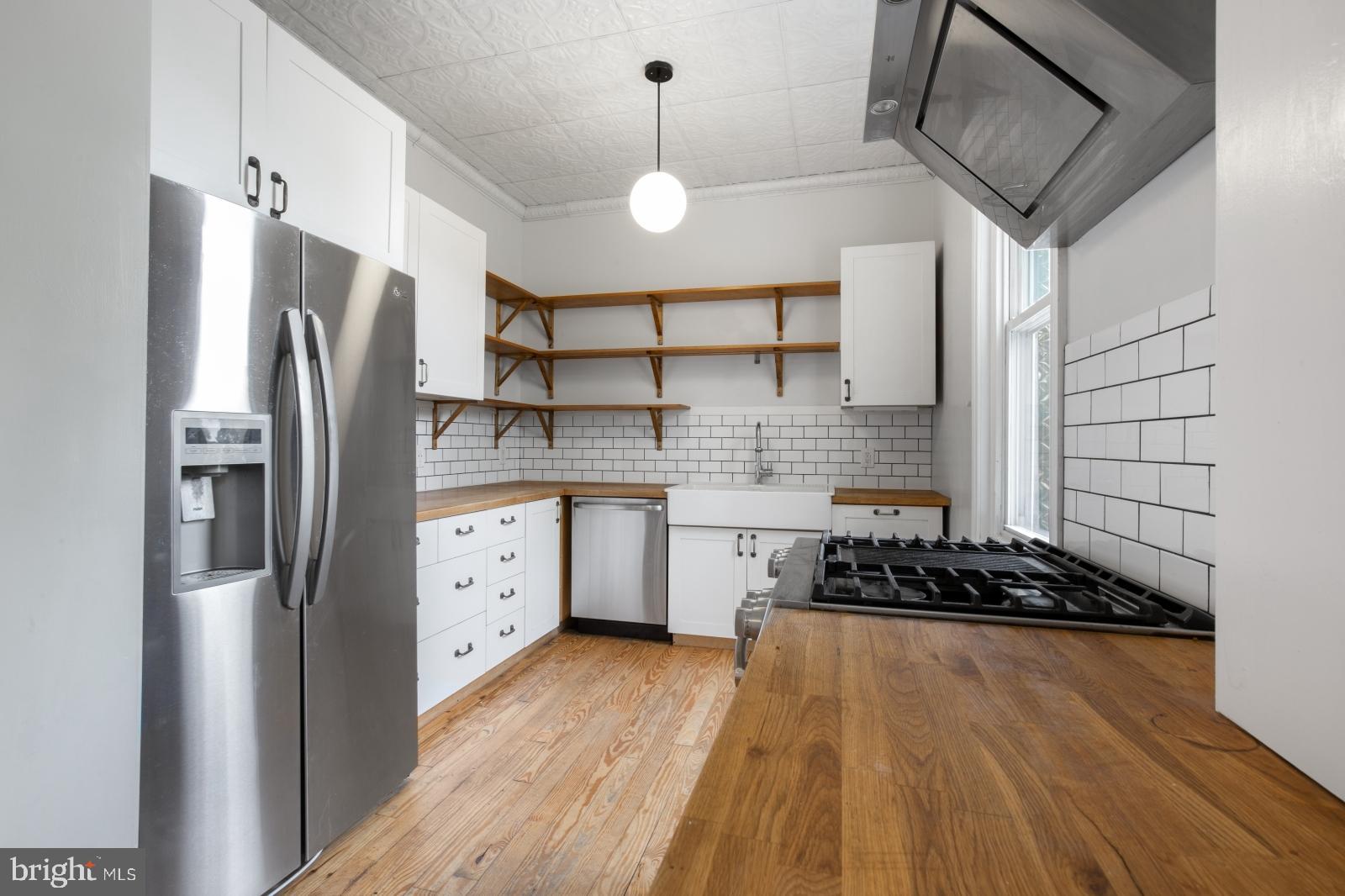 FISHTOWN - Residential Lease