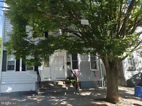 323 MARKET STREET GLOUCESTER CITY NJ 08030