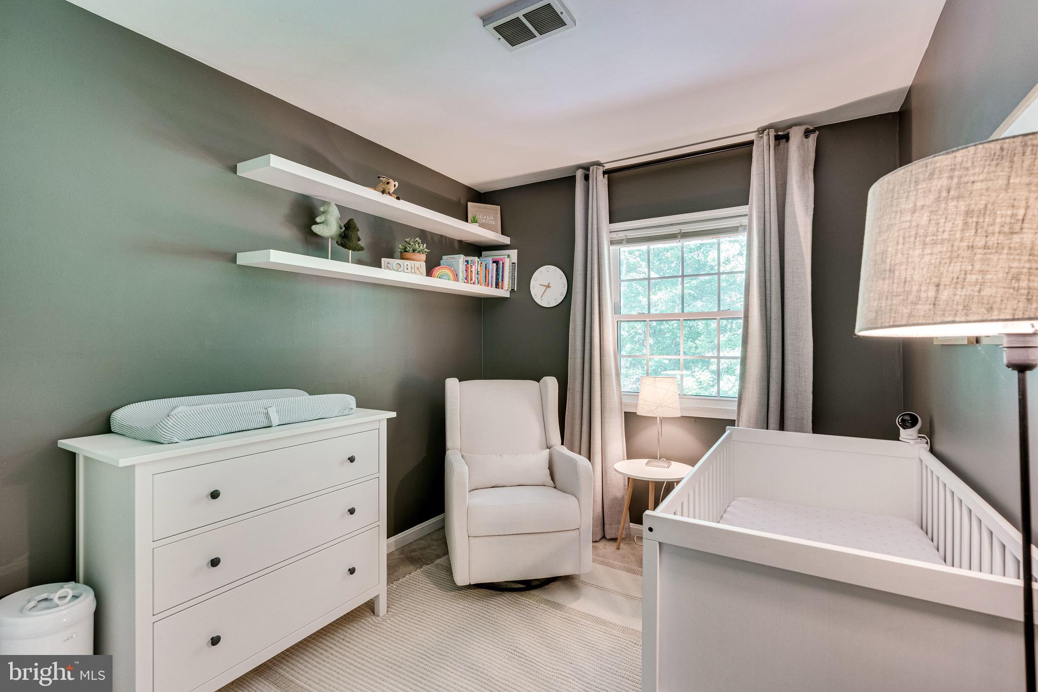 LONDON TOWNE - Residential