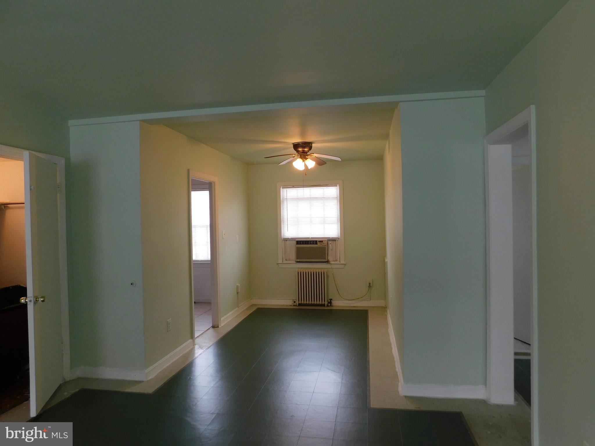 FREDERICK COURTS - Residential