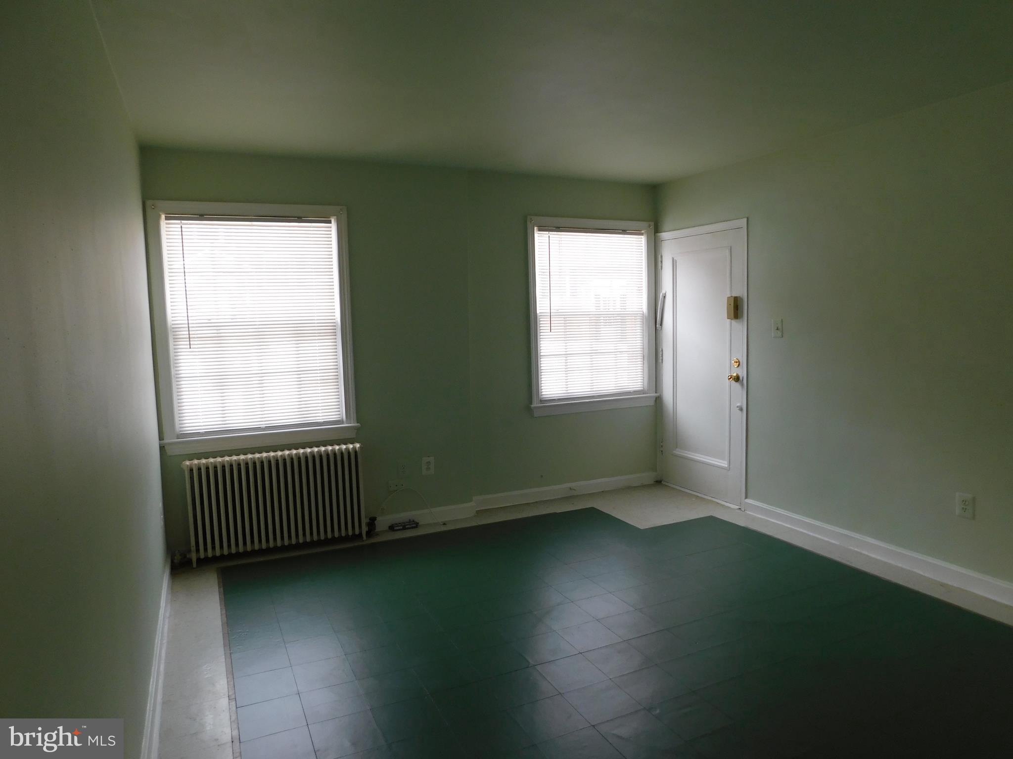 FREDERICK COURTS - Residential