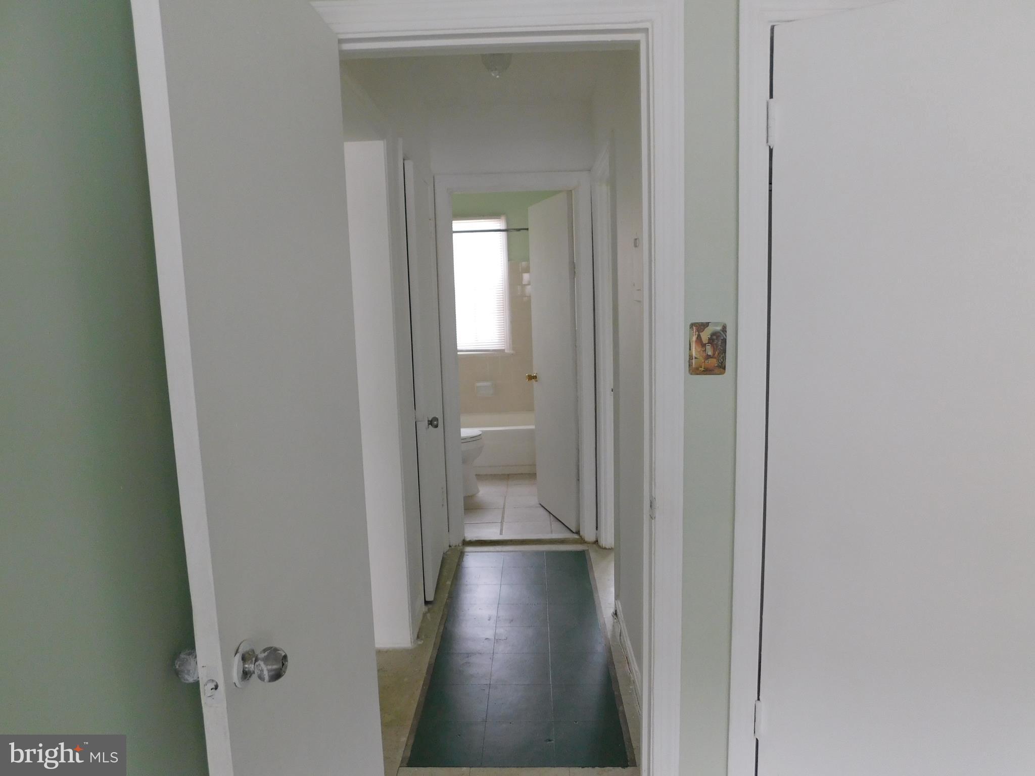 FREDERICK COURTS - Residential