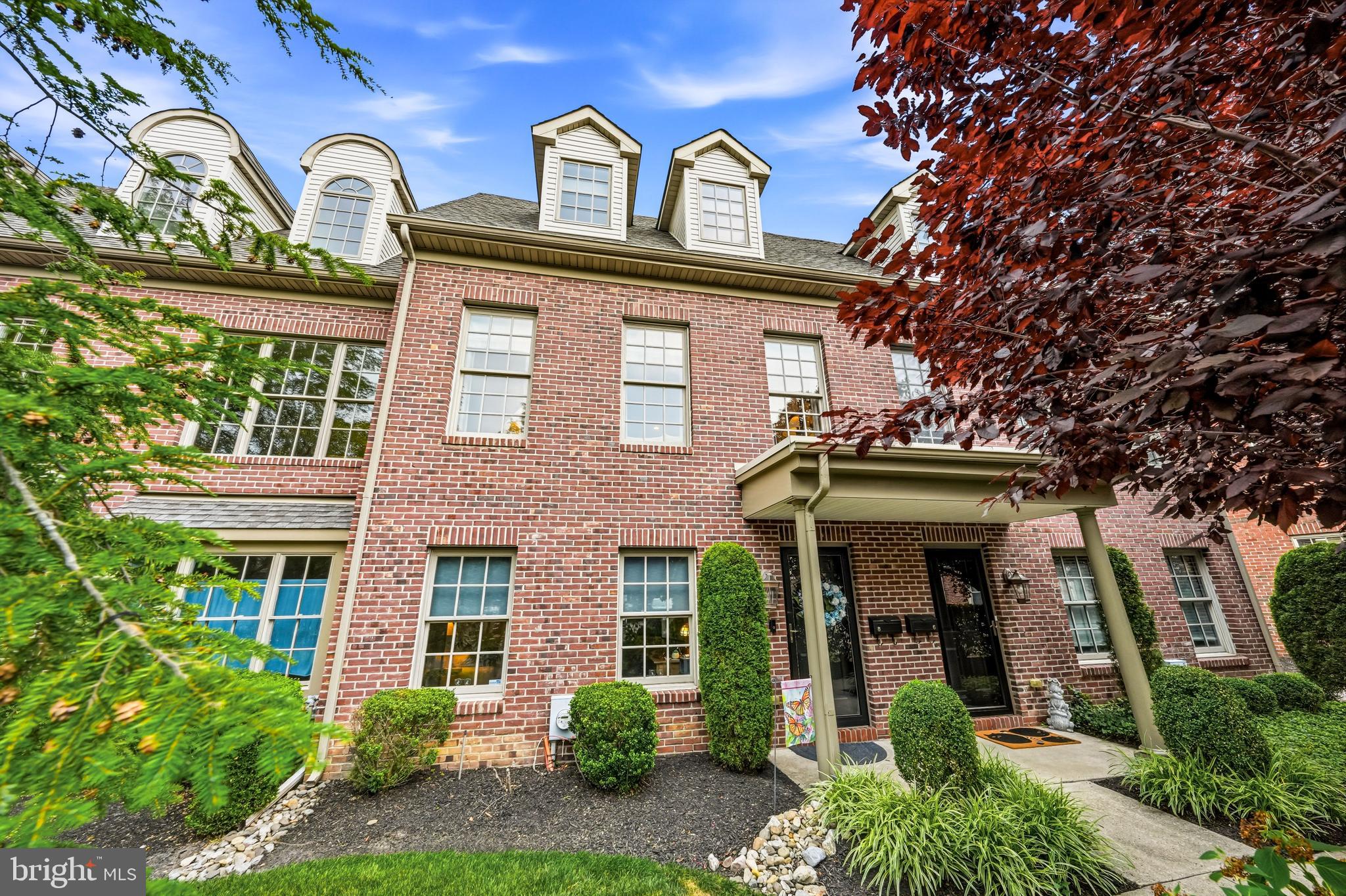 8 WASHINGTON AVENUE