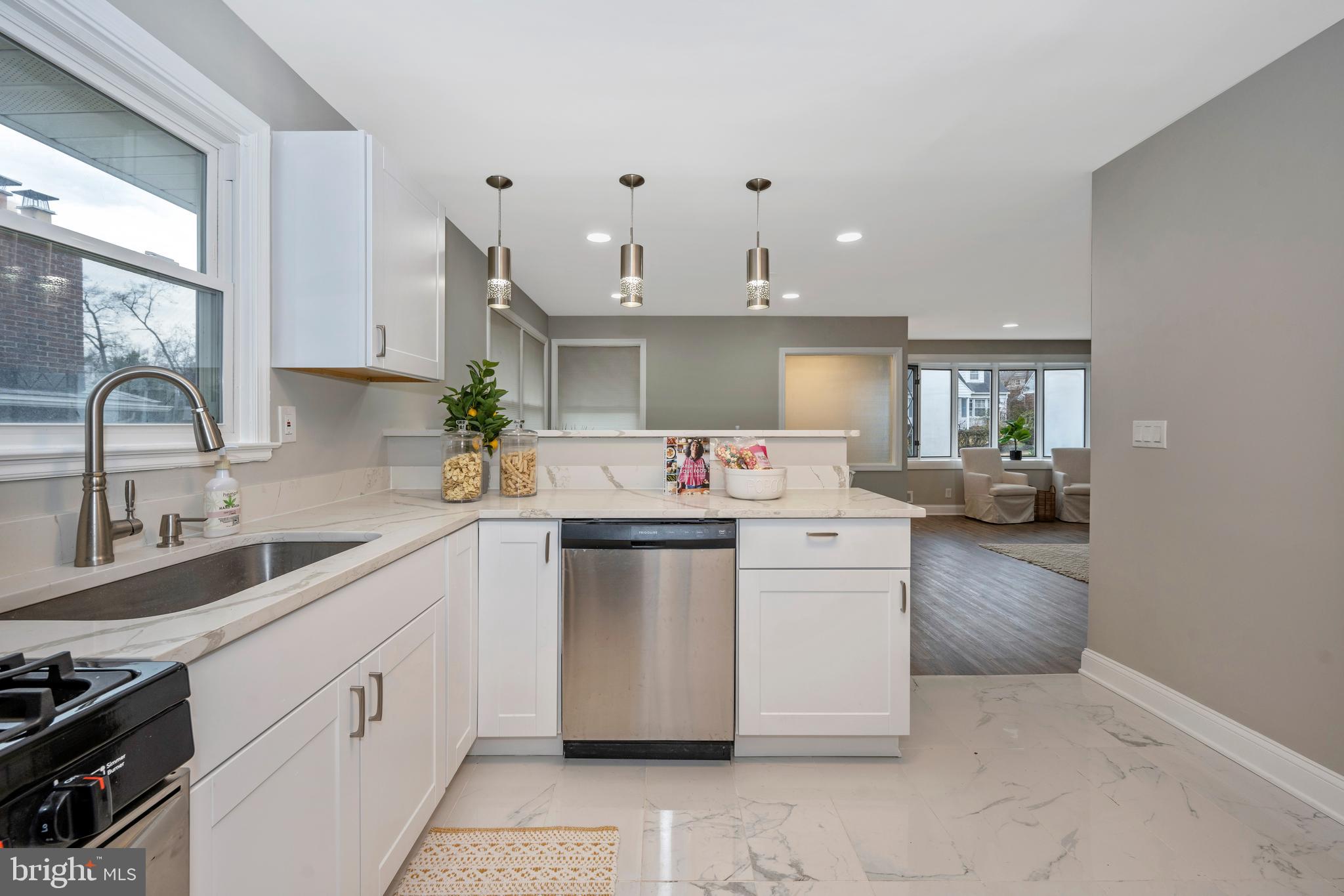 TOWSONVALE - Residential