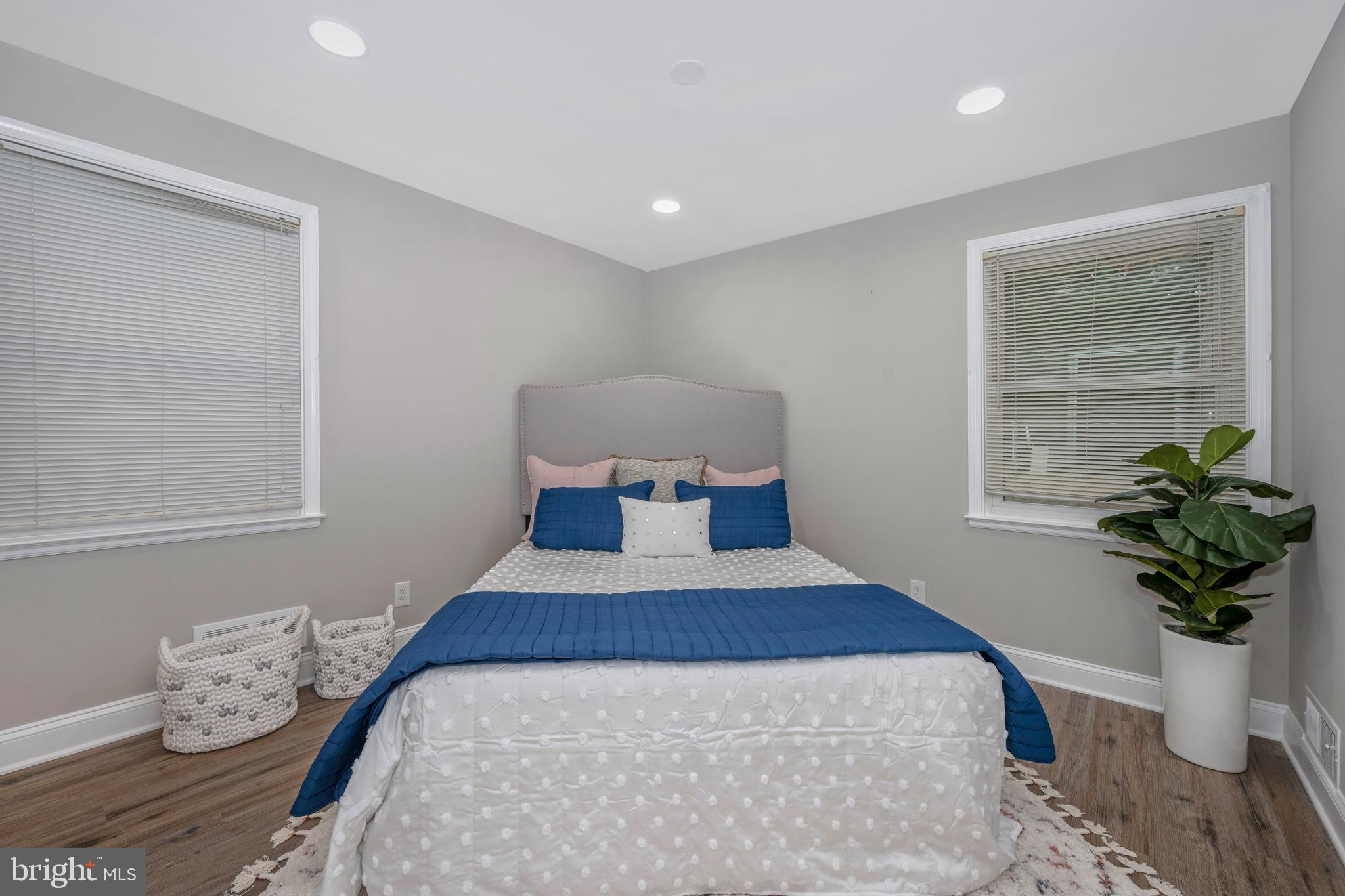 TOWSONVALE - Residential