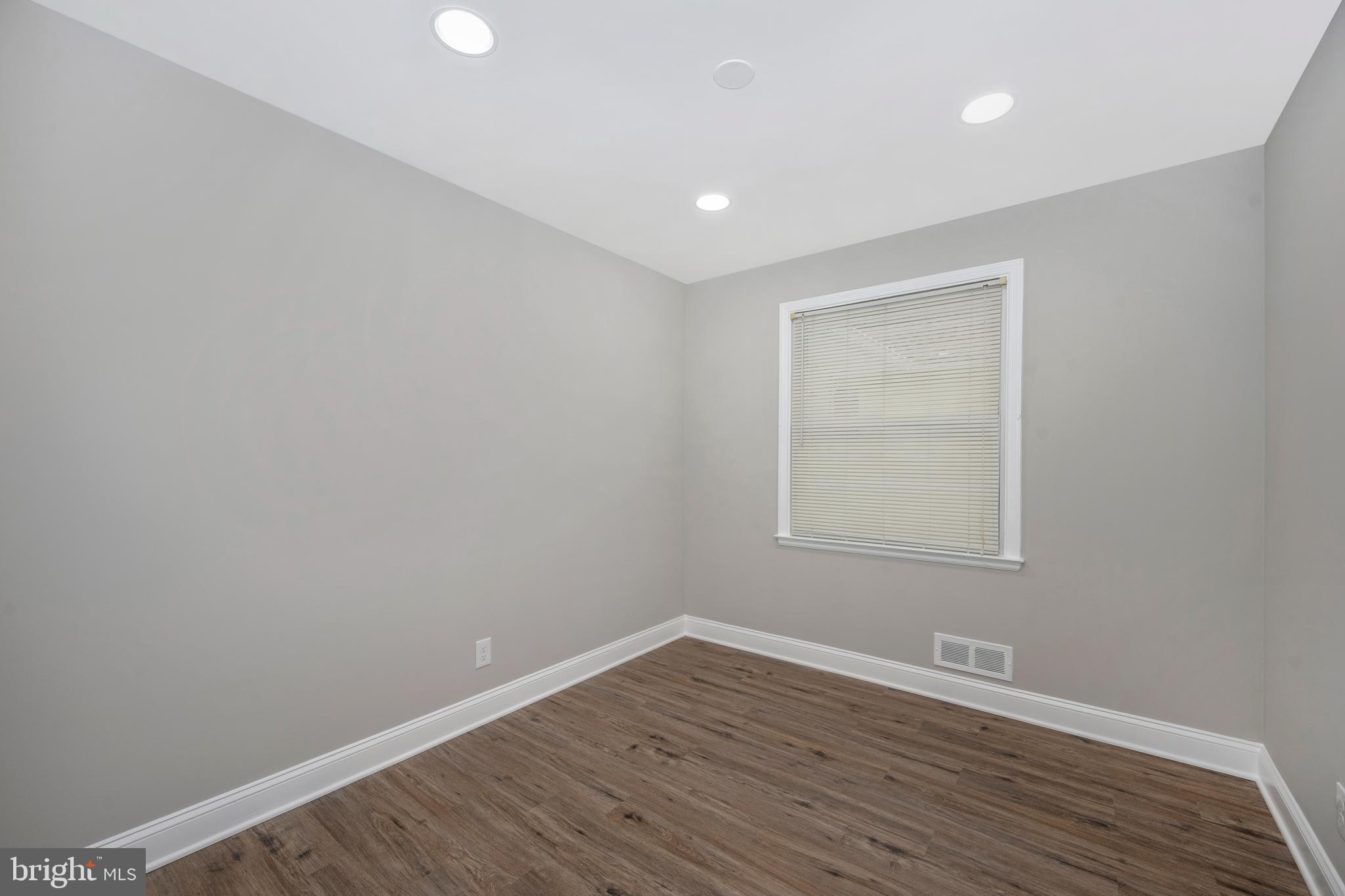 TOWSONVALE - Residential