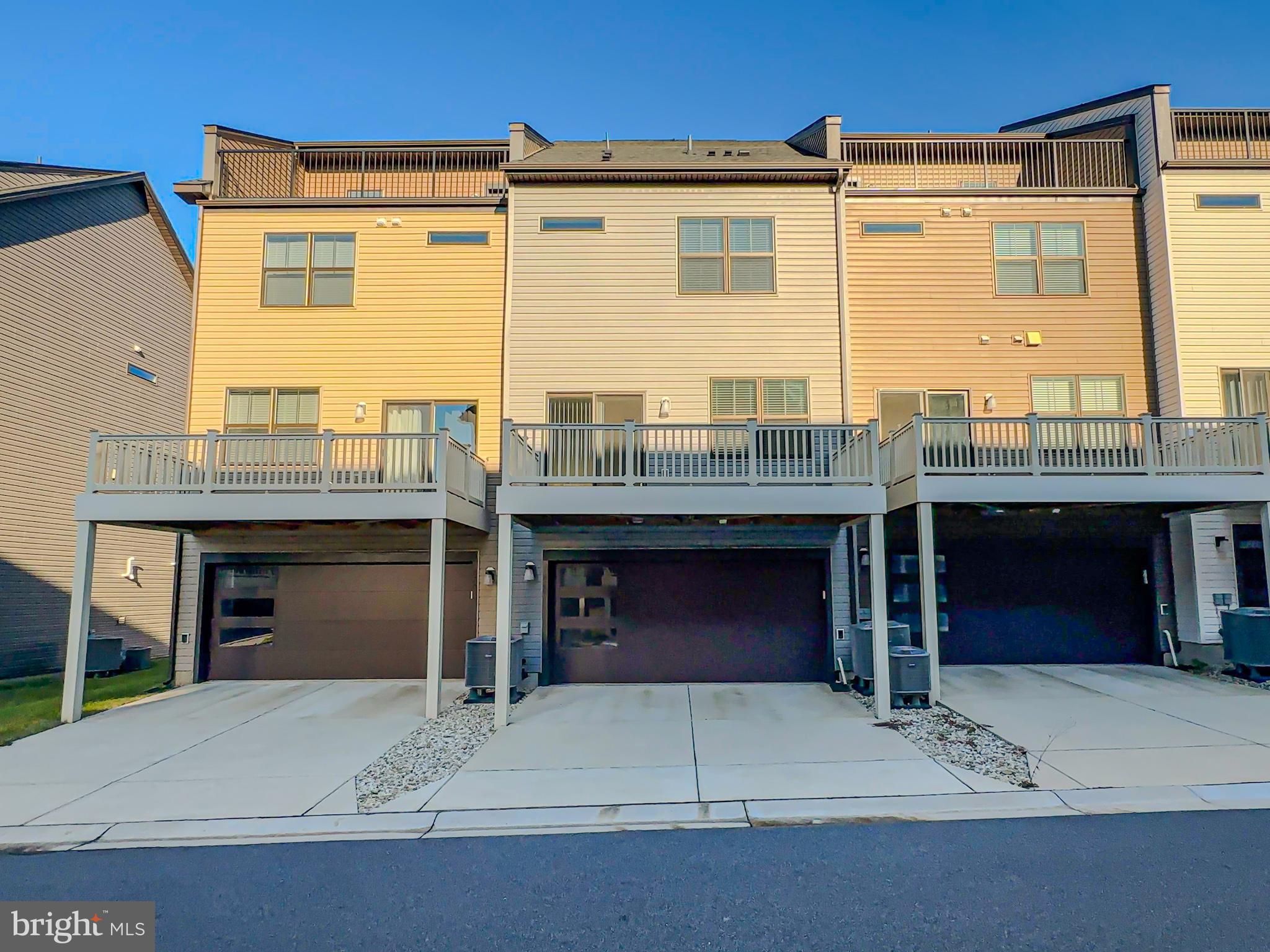 TANYARD SHORES - Residential