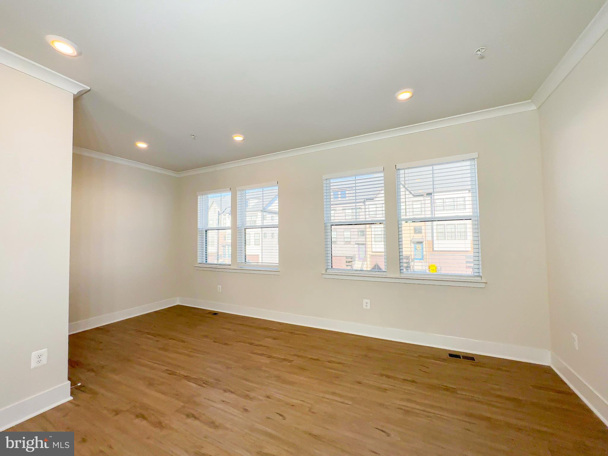 TANYARD SHORES - Residential