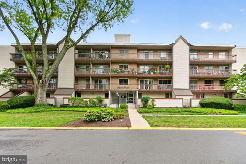 Condo For Sale - 7400 Lakeview Drive #N203<br/> BETHESDA, MD 20817