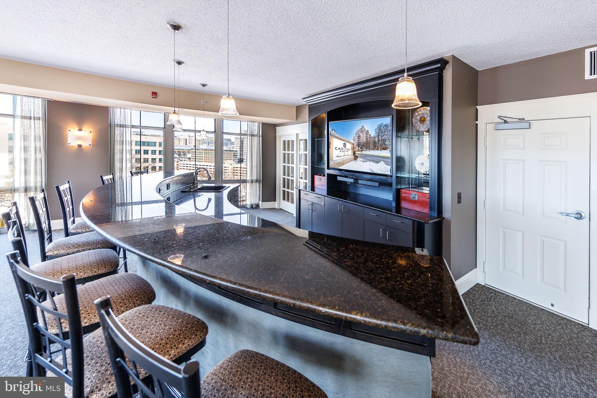 CARLTON HOUSE - Residential