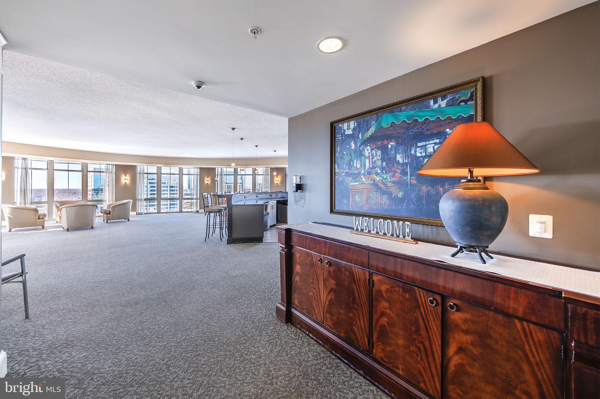 CARLTON HOUSE - Residential