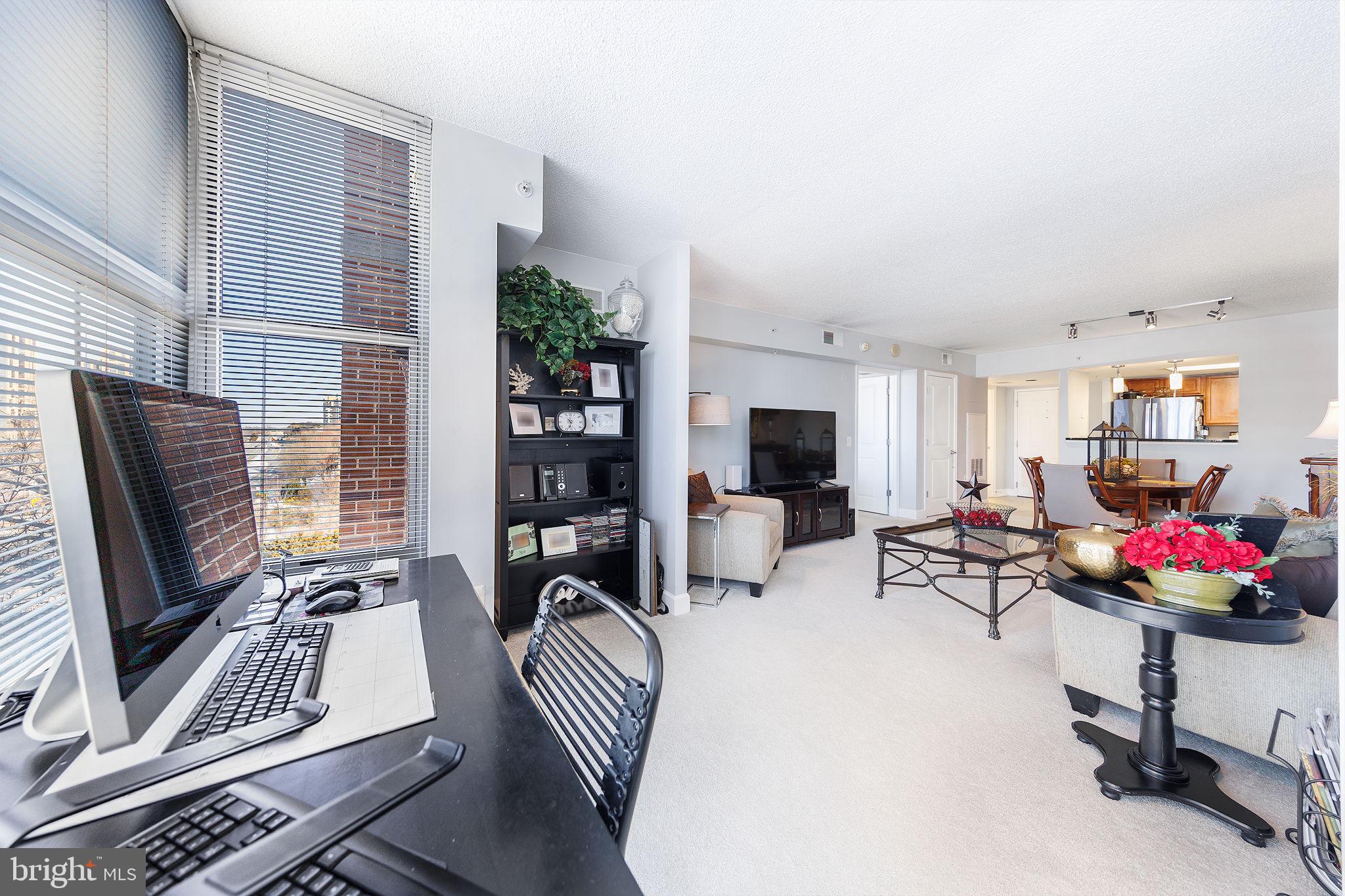 CARLTON HOUSE - Residential