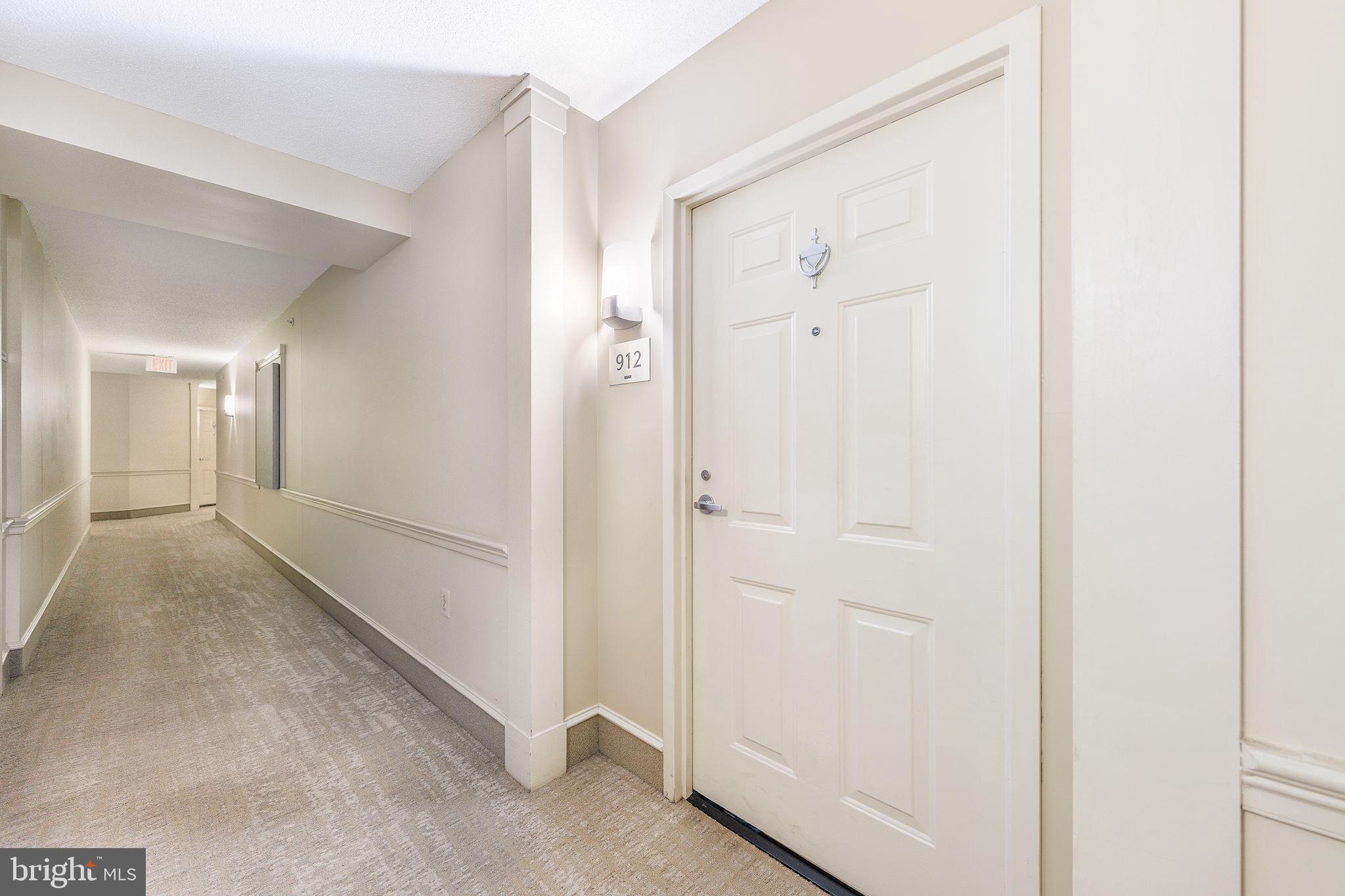 CARLTON HOUSE - Residential