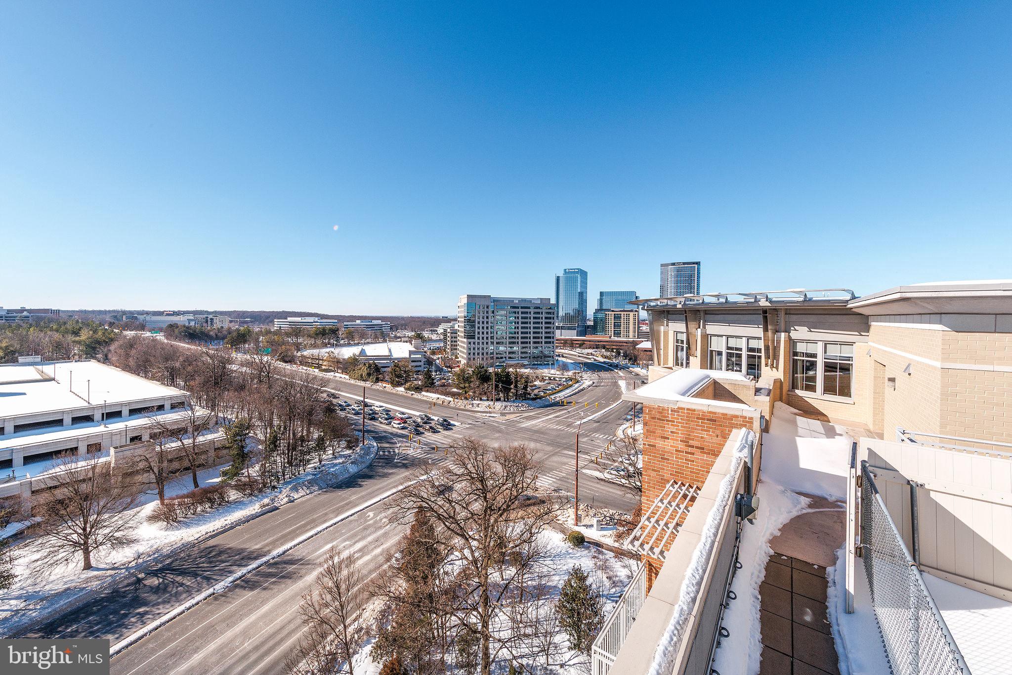 CARLTON HOUSE - Residential